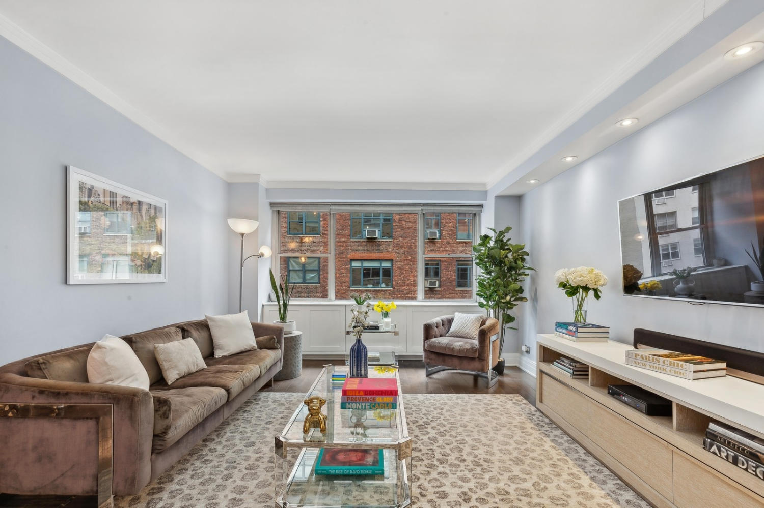 155 East 76th Street 6B, Lenox Hill, Upper East Side, NYC - 2 Bedrooms  
2 Bathrooms  
6 Rooms - 