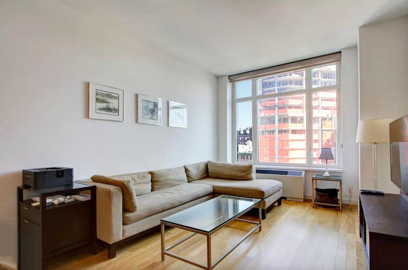 325 5th Avenue 24F, Murray Hill, Midtown East, NYC - 1 Bedrooms  
1 Bathrooms  
3 Rooms - 