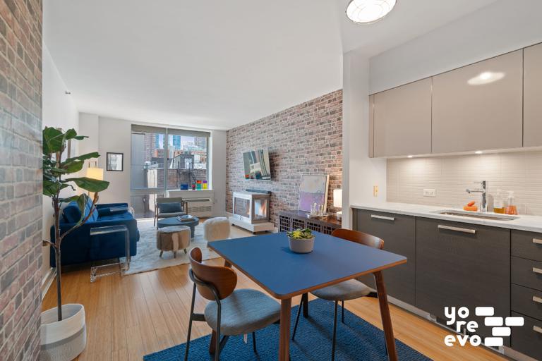 505 West 47th Street 6Dn, Midtown West, Midtown West, NYC - 1 Bedrooms  
1 Bathrooms  
3 Rooms - 