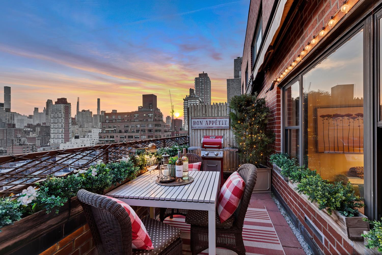 505 East 79th Street 19A, Yorkville, Upper East Side, NYC - 1 Bedrooms  
1 Bathrooms  
4 Rooms - 