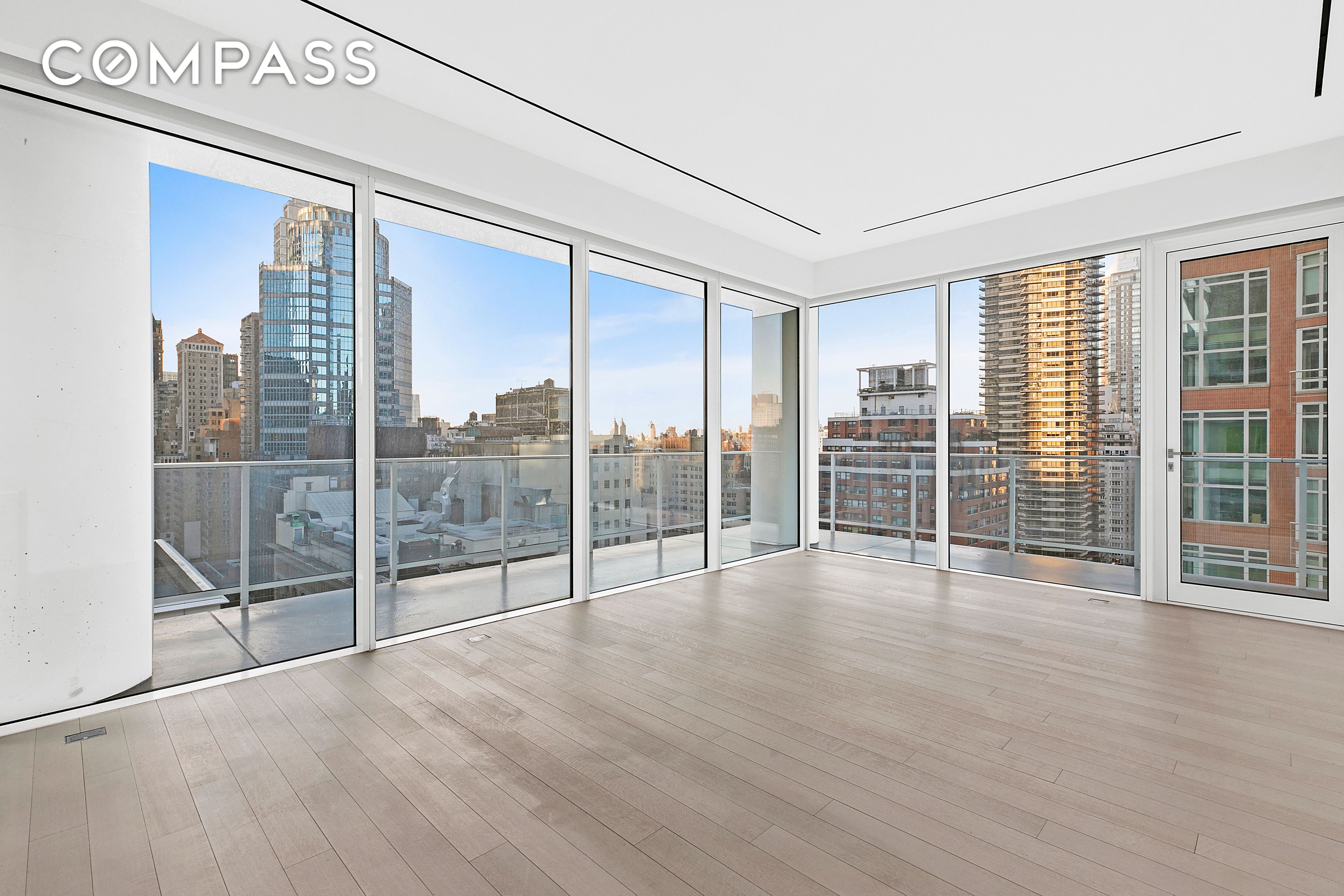 200 East 59th Street 11A, Midtown East, Midtown East, NYC - 2 Bedrooms  
2.5 Bathrooms  
6 Rooms - 