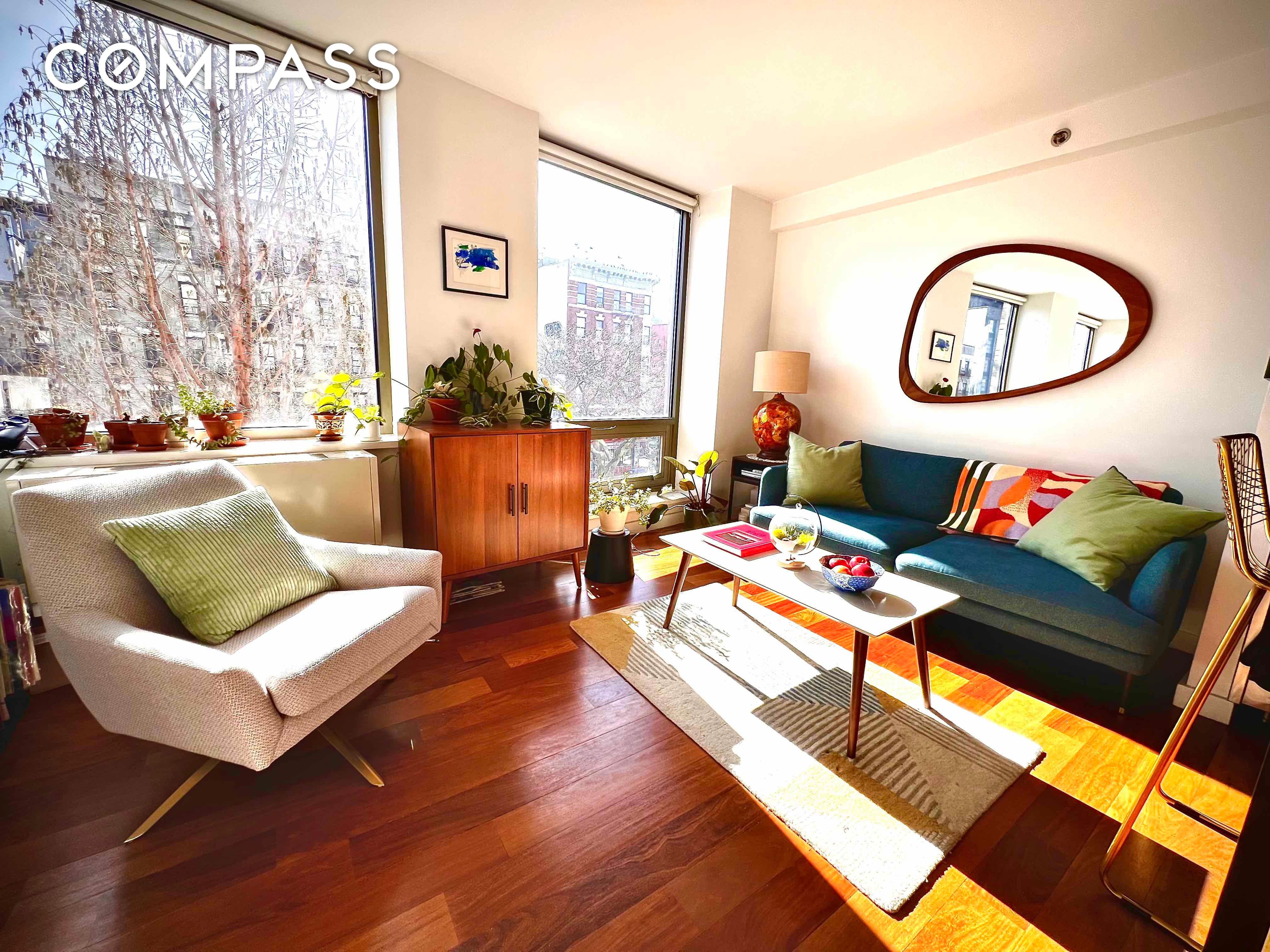 1 Ave B 4A, East Village, Downtown, NYC - 1 Bedrooms  
1 Bathrooms  
3 Rooms - 