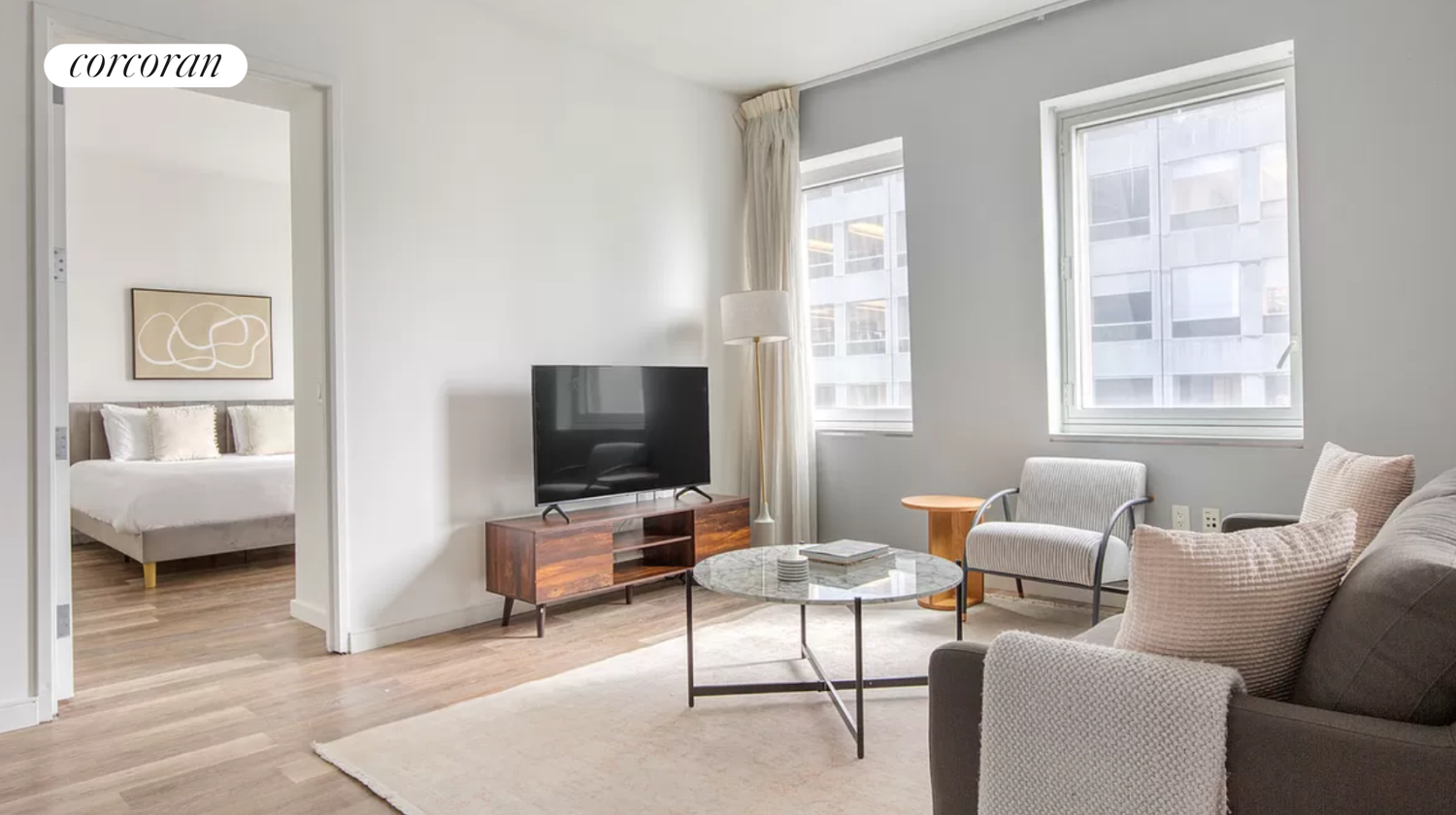 70 West 45th Street 39A, Chelsea And Clinton, Downtown, NYC - 2 Bedrooms  
2.5 Bathrooms  
5 Rooms - 