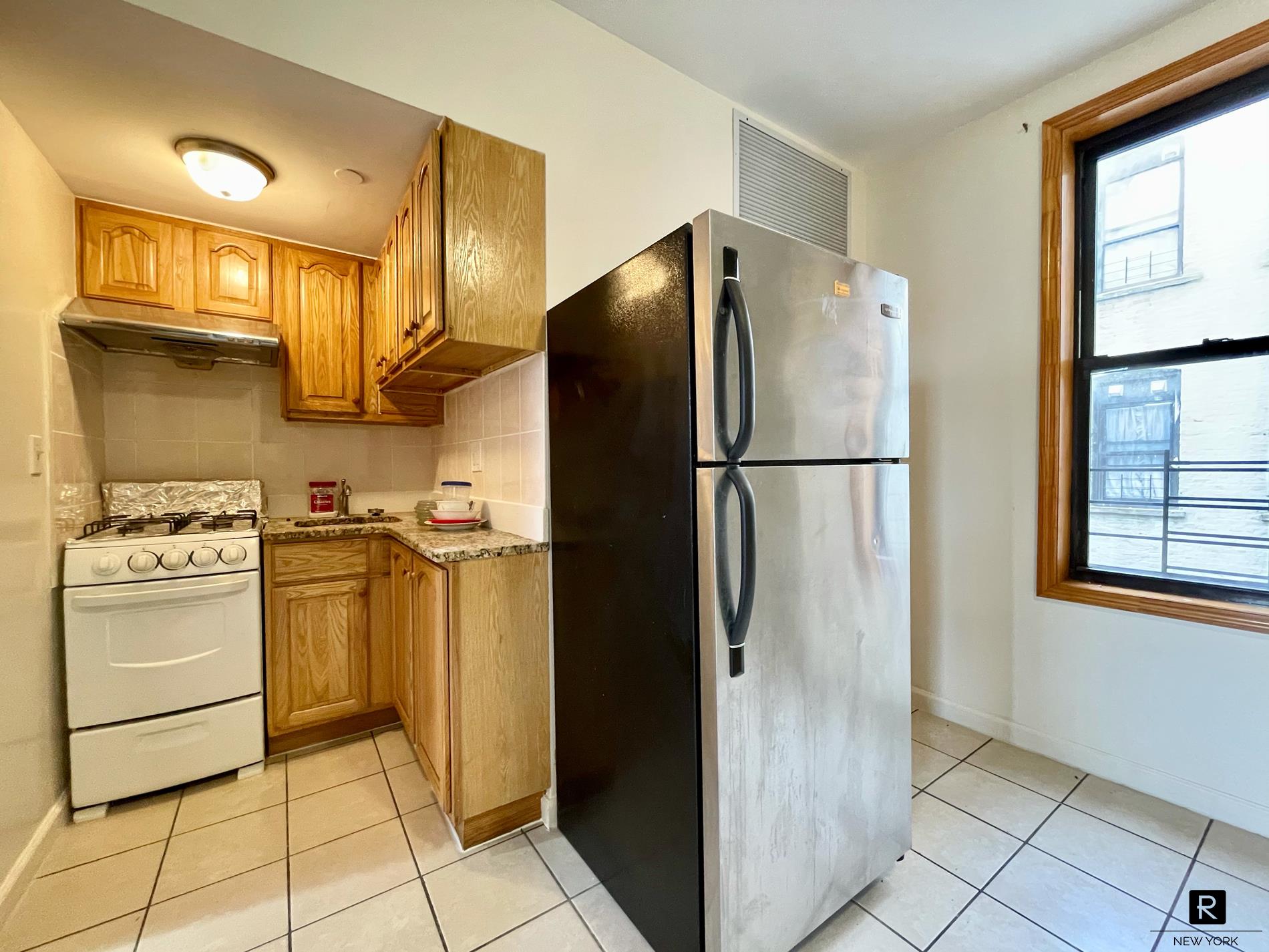 6718 14th Avenue 4-F, Dyker Heights, Brooklyn, New York - 2 Bedrooms  
1 Bathrooms  
4 Rooms - 