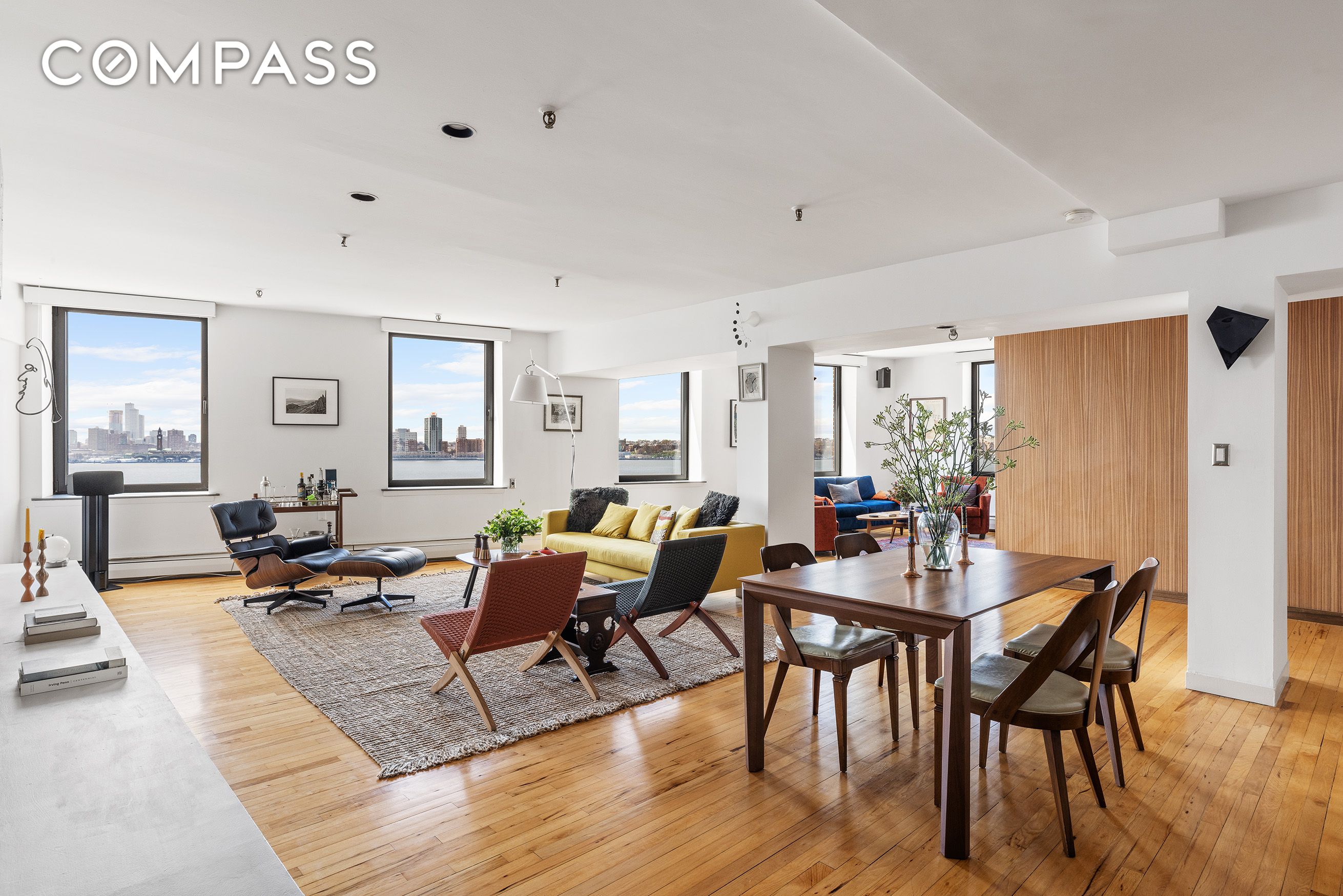 166 Bank Street 6B, West Village, Downtown, NYC - 3 Bedrooms  
2 Bathrooms  
6 Rooms - 