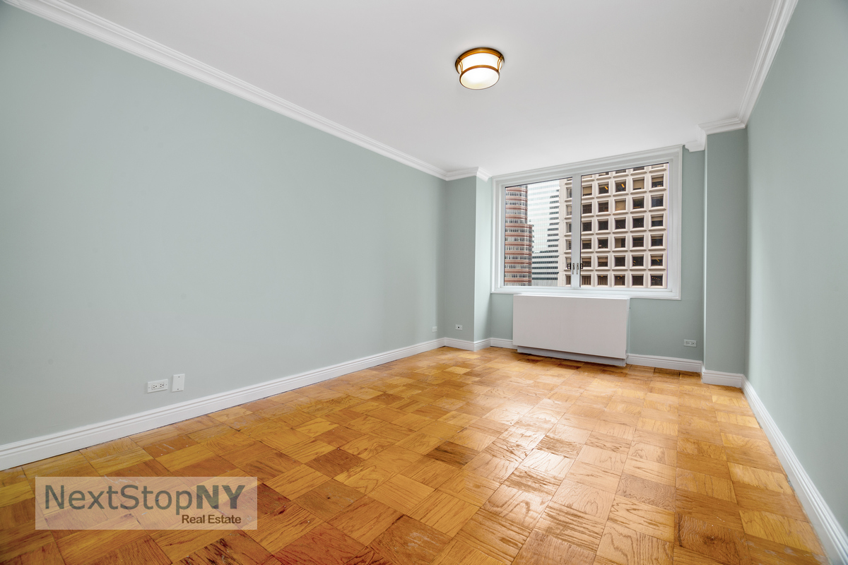 245 East 54th Street 18B, Sutton, Midtown East, NYC - 1 Bedrooms  
1 Bathrooms  
3 Rooms - 