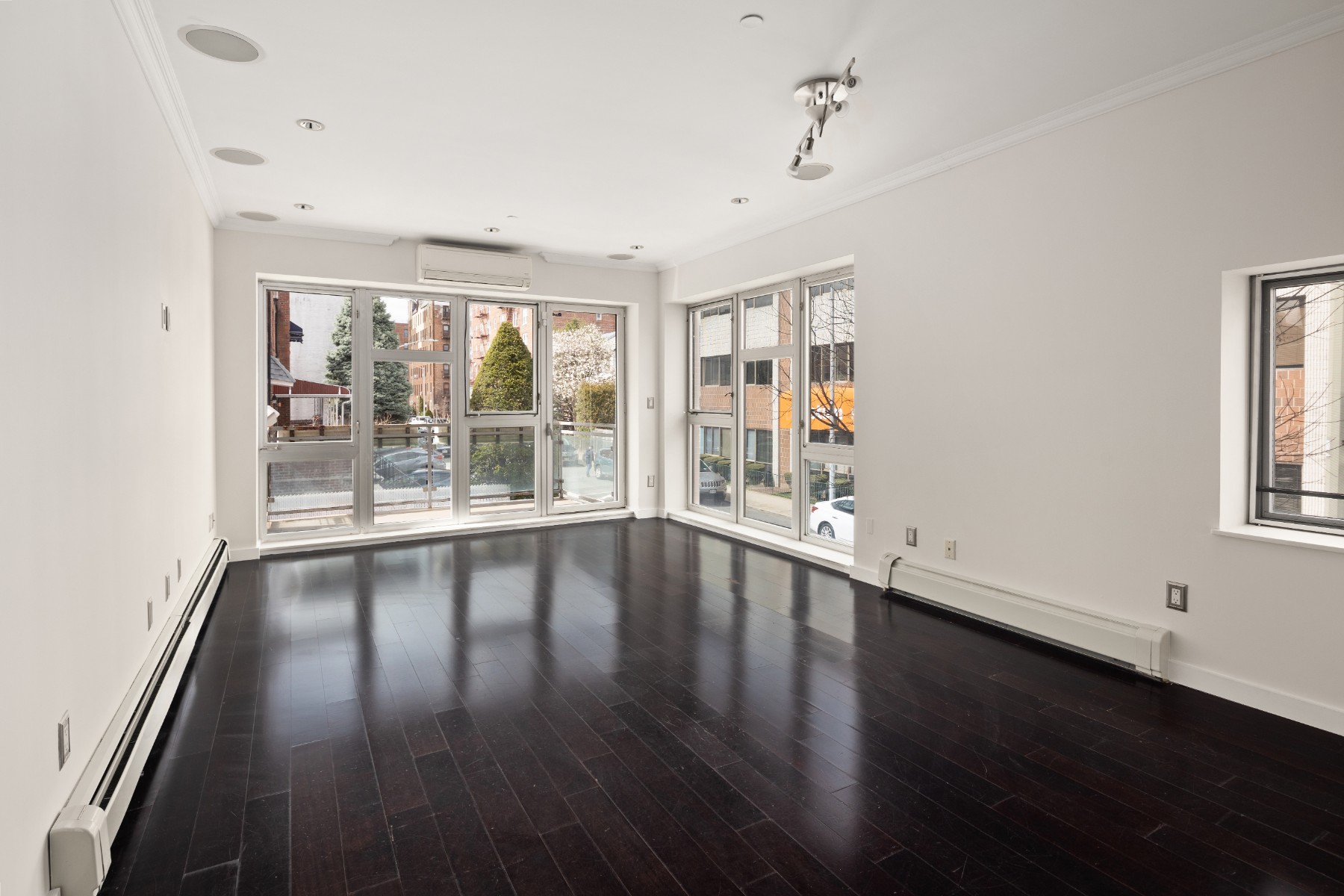 10002 4th Avenue 2D, Fort Hamilton, Brooklyn, New York - 2 Bedrooms  
2 Bathrooms  
5 Rooms - 