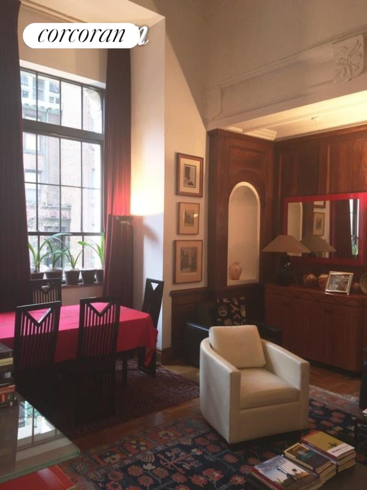 253 West 73rd Street 2E, Upper West Side, Upper West Side, NYC - 3 Bedrooms  
2 Bathrooms  
7 Rooms - 