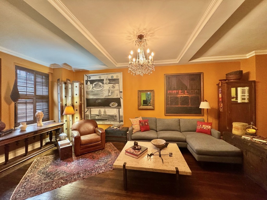 434 East 52nd Street 1E, Midtown East, Midtown East, NYC - 2 Bedrooms  
1.5 Bathrooms  
4 Rooms - 