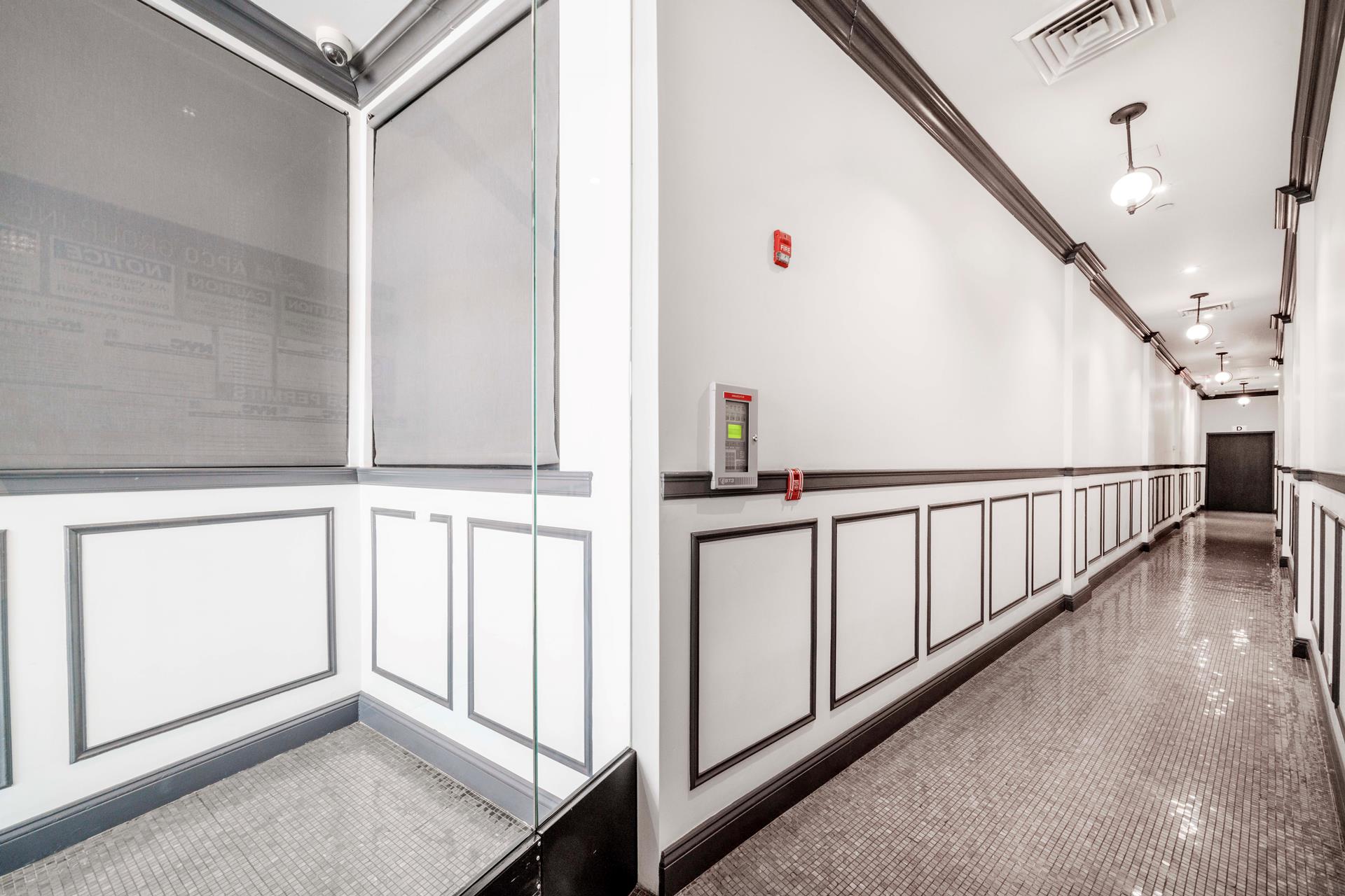 1182 Broadway 3, Nomad, Downtown, NYC - 2 Bedrooms  
1 Bathrooms  
4 Rooms - 