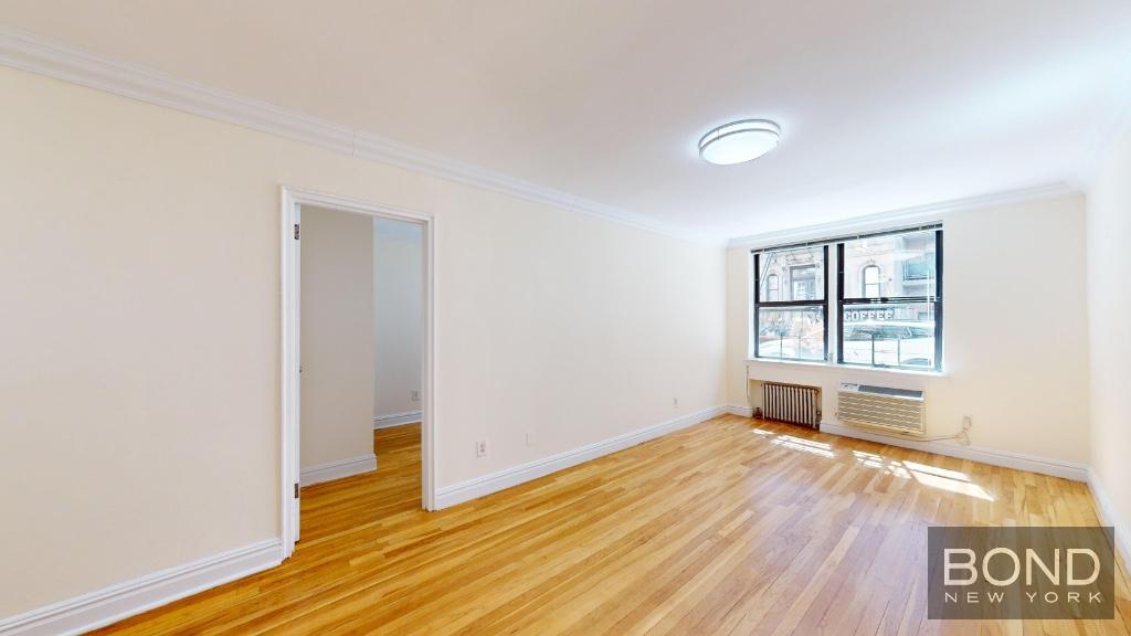 229 East 80th Street 1A, Upper East Side, Upper East Side, NYC - 1 Bedrooms  
1 Bathrooms  
3 Rooms - 