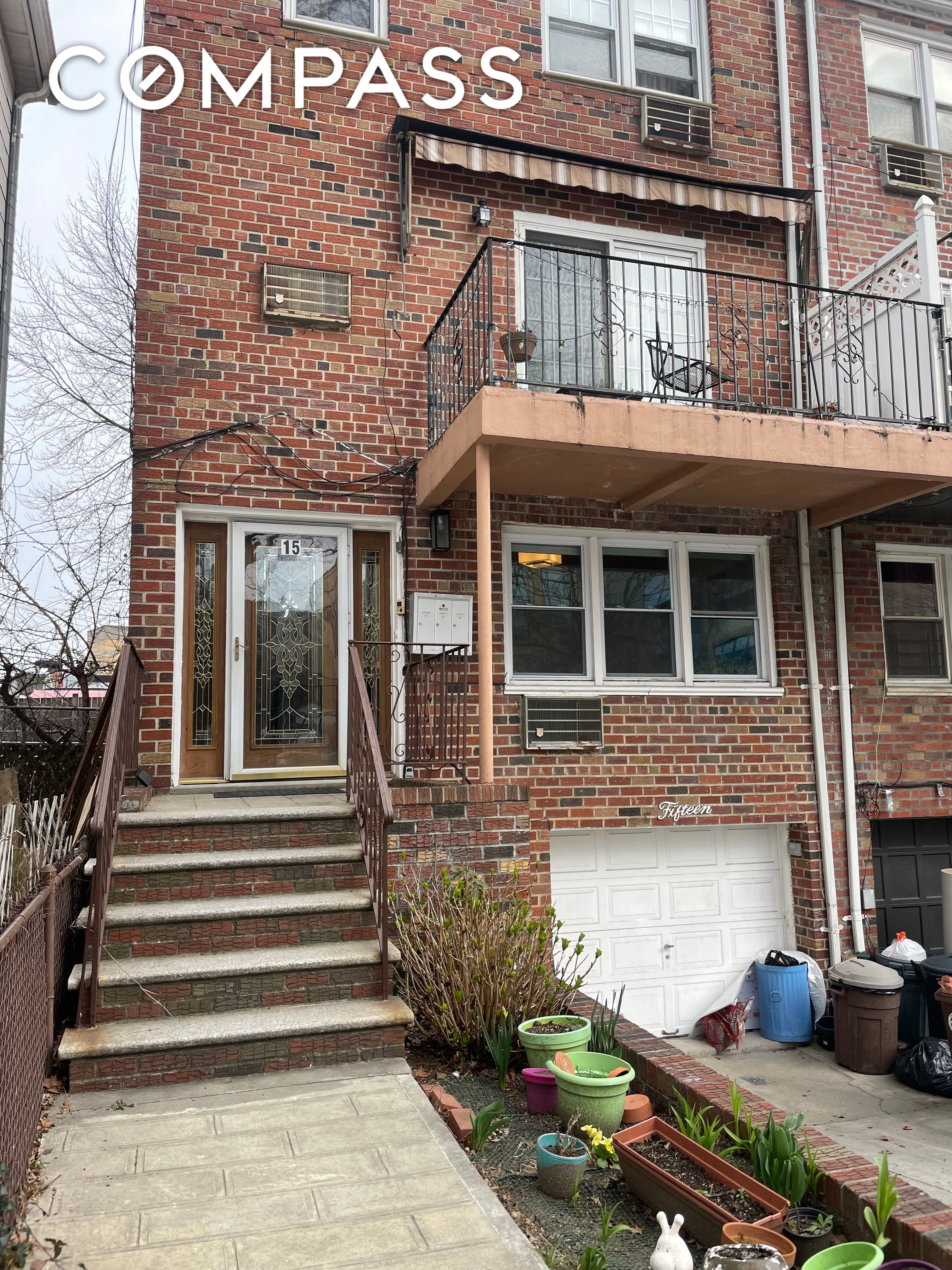 15 Turner Place 1, Kensington, Brooklyn, New York - 2 Bedrooms  
1 Bathrooms  
3 Rooms - 