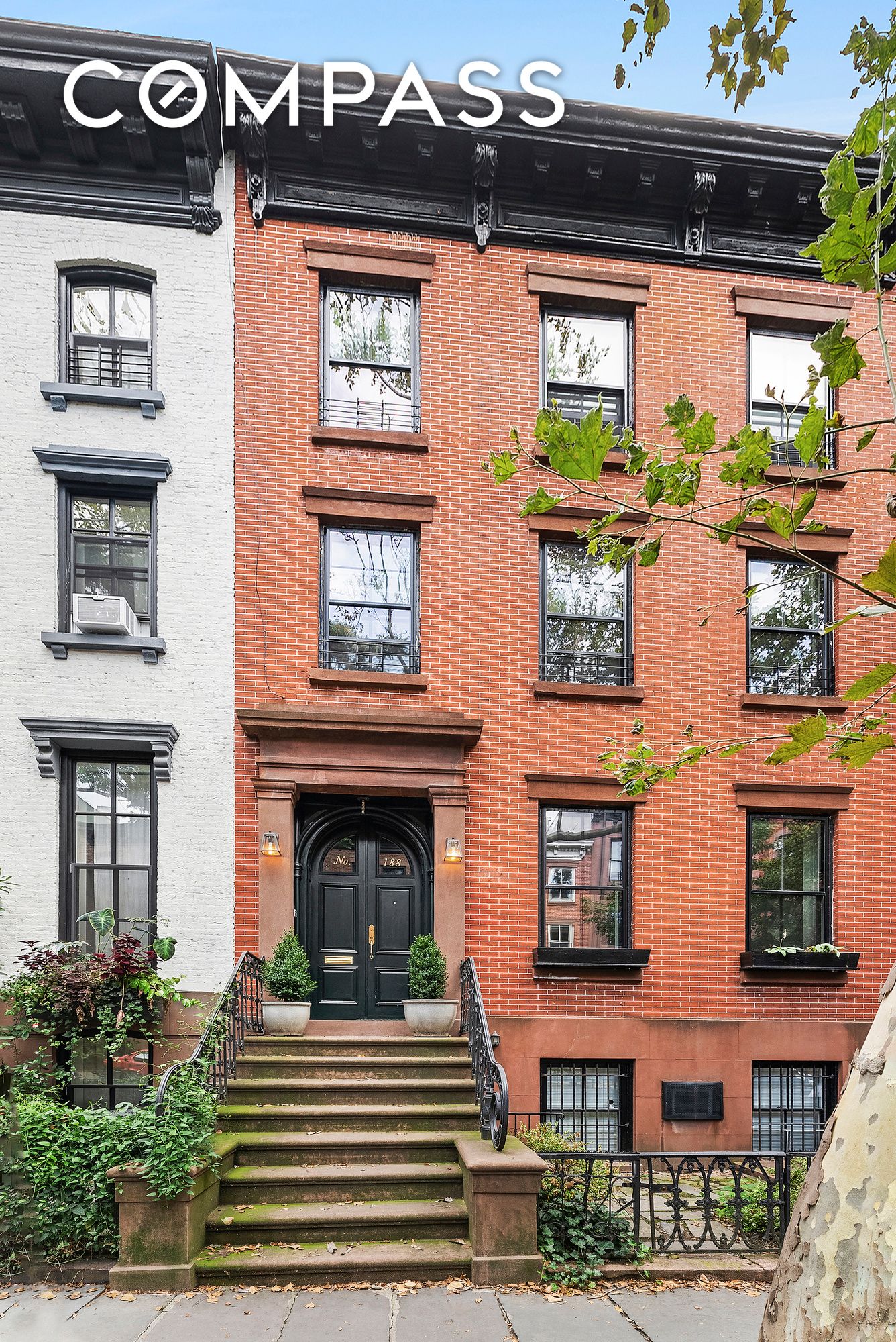 188 Warren Street Triplex, Cobble Hill, Brooklyn, New York - 4 Bedrooms  
2.5 Bathrooms  
8 Rooms - 