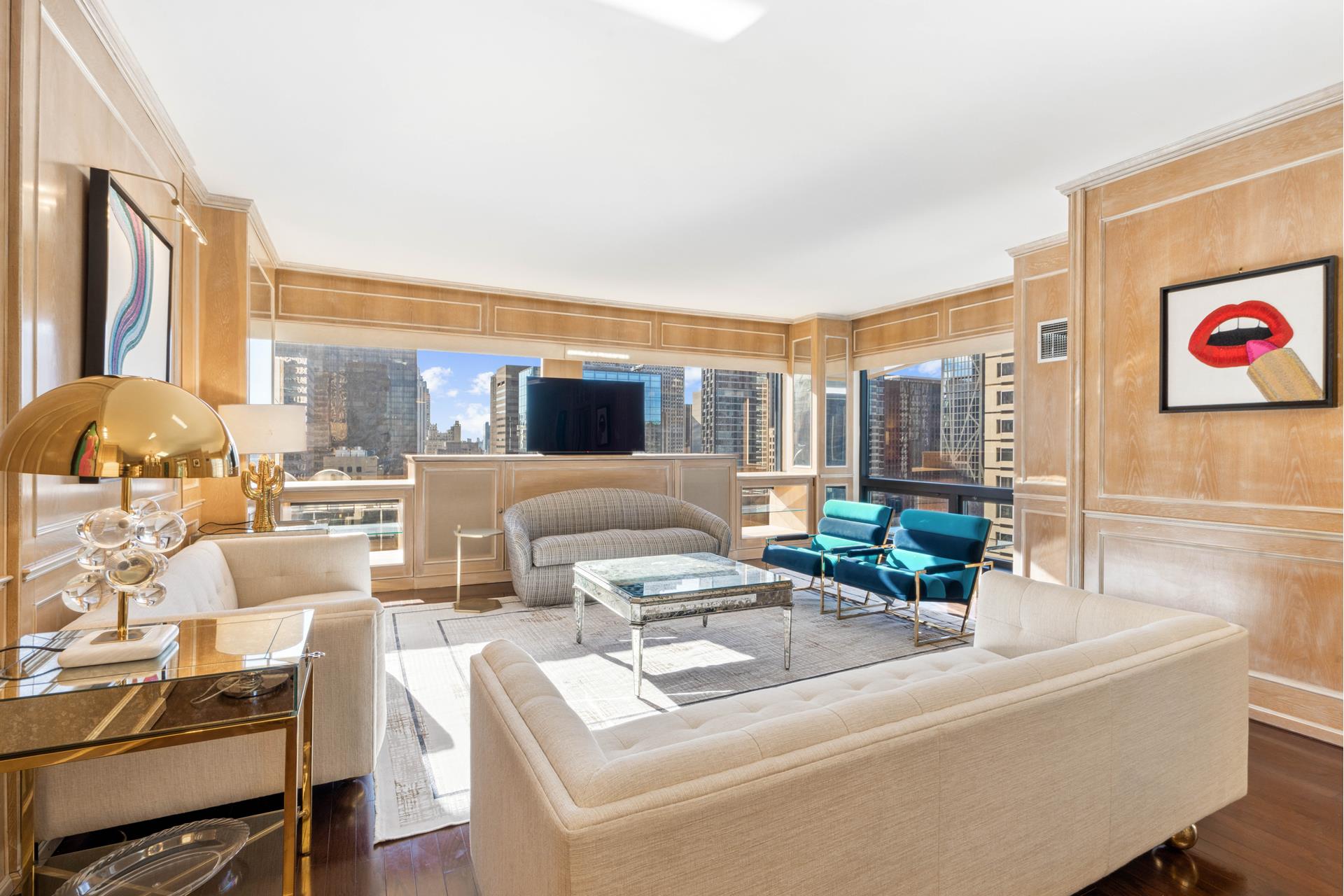 721 5th Avenue 39A, Midtown East, Midtown East, NYC - 2 Bedrooms  
2 Bathrooms  
4 Rooms - 