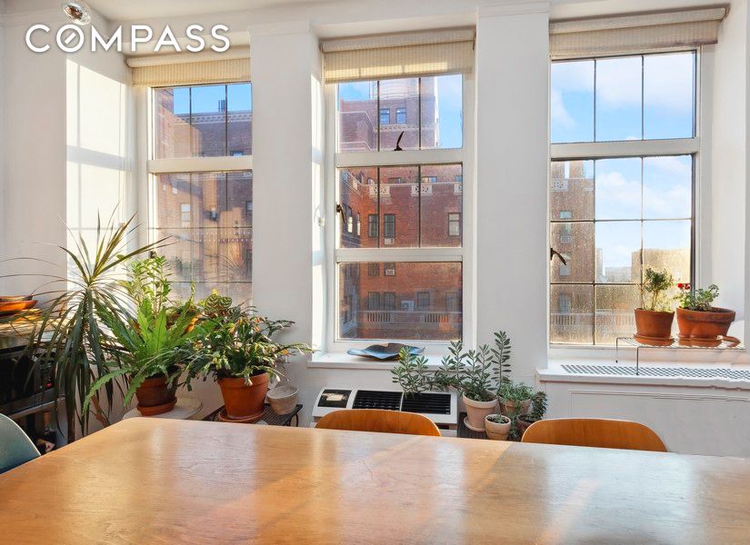 410 West 24th Street 18D, Chelsea, Downtown, NYC - 1 Bedrooms  
1 Bathrooms  
3 Rooms - 