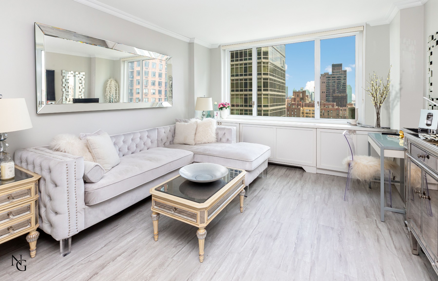 245 East 54th Street 21L, Turtle Bay, Midtown East, NYC - 1 Bedrooms  
1 Bathrooms  
3 Rooms - 