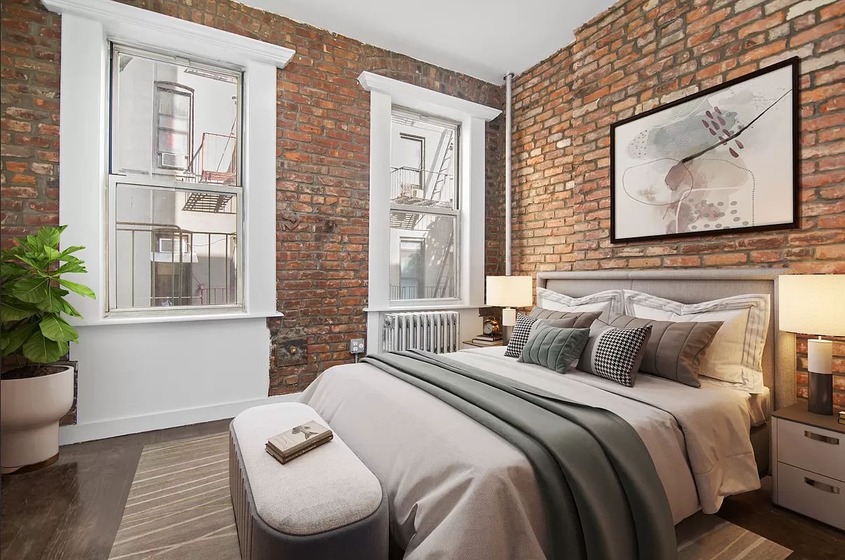 72 Forsyth Street 10, Lower East Side, Downtown, NYC - 2 Bedrooms  
1.5 Bathrooms  
5 Rooms - 
