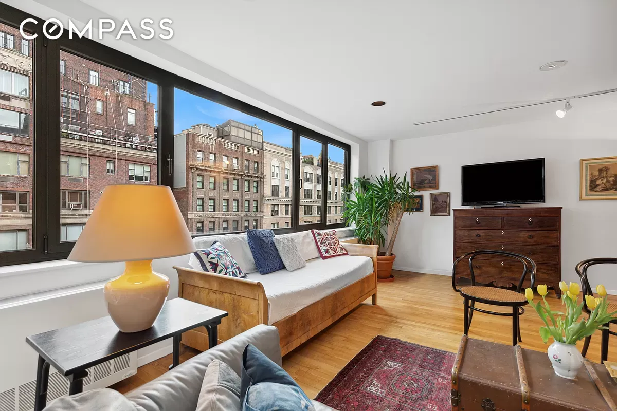 177 East 79th Street 14, Upper East Side, Upper East Side, NYC - 3 Bedrooms  
2 Bathrooms  
6 Rooms - 