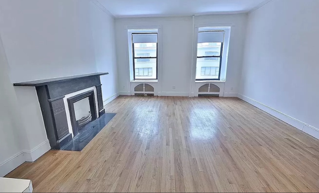156 East 64th Street 4F, Sutton Place, Midtown East, NYC - 1 Bathrooms  
2 Rooms - 