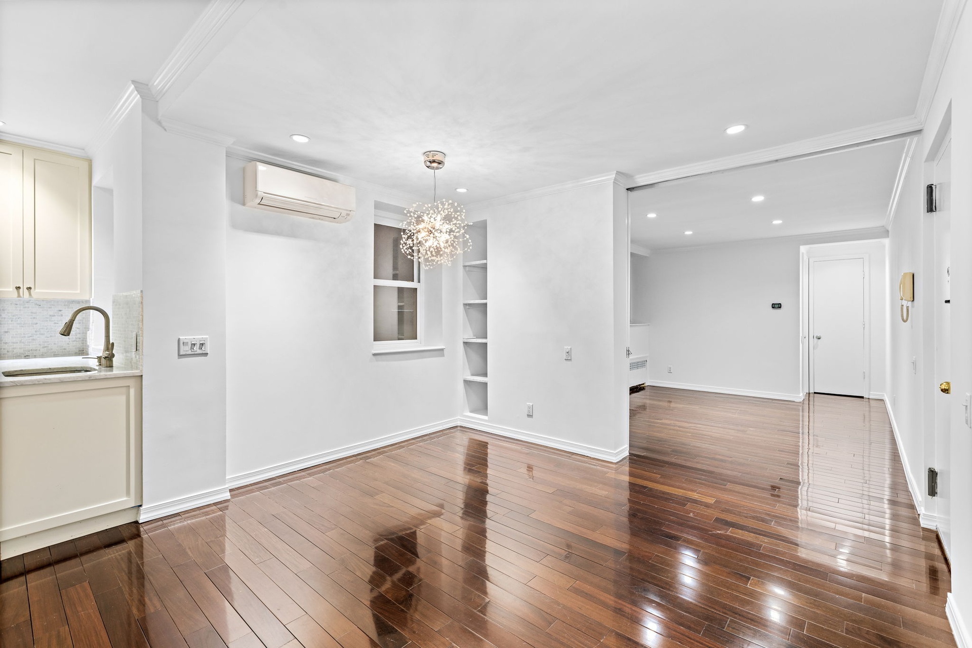 219 West 80th Street 1-A, Upper West Side, Upper West Side, NYC - 2 Bedrooms  
2 Bathrooms  
4 Rooms - 