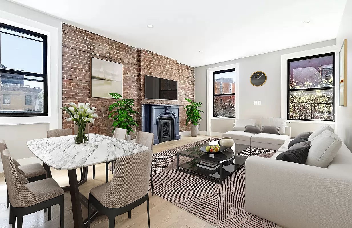 147 Christopher Street 2, West Village, Downtown, NYC - 3 Bedrooms  
2 Bathrooms  
5 Rooms - 