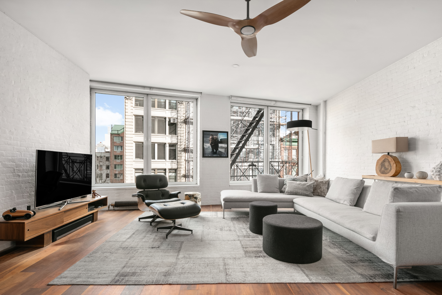242 Lafayette Street 4S, Soho, Downtown, NYC - 2 Bedrooms  
1 Bathrooms  
3 Rooms - 