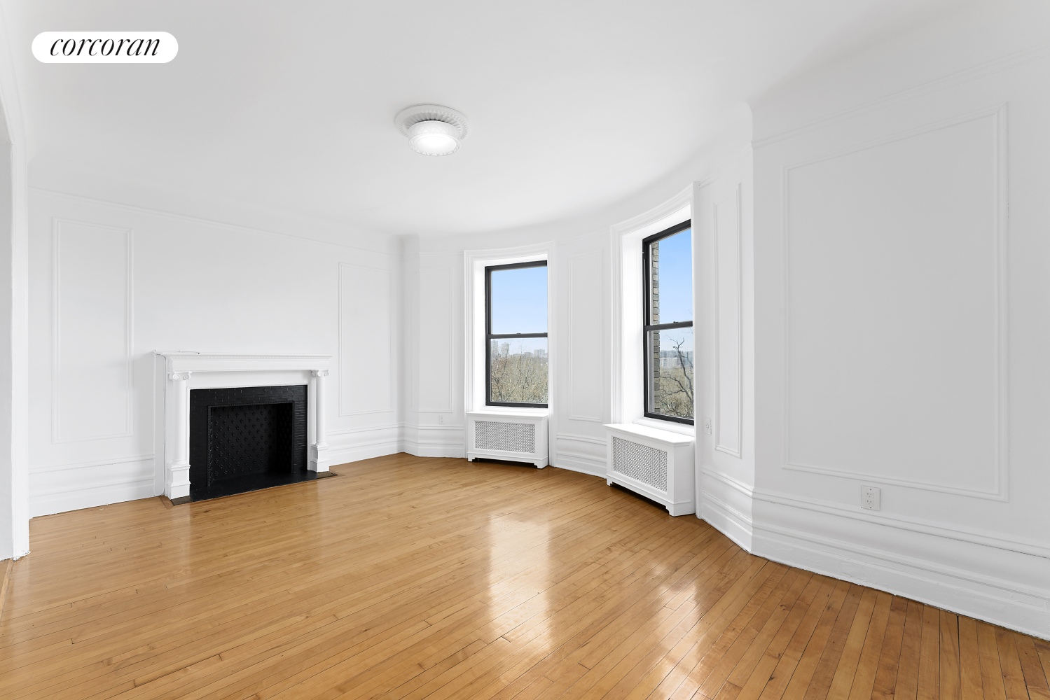 250 Riverside Drive 63, Upper West Side, Upper West Side, NYC - 3 Bedrooms  
2 Bathrooms  
5 Rooms - 