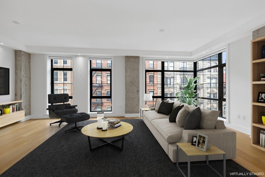 253 East 7th Street 5, East Village, Downtown, NYC - 2 Bedrooms  
2.5 Bathrooms  
5 Rooms - 
