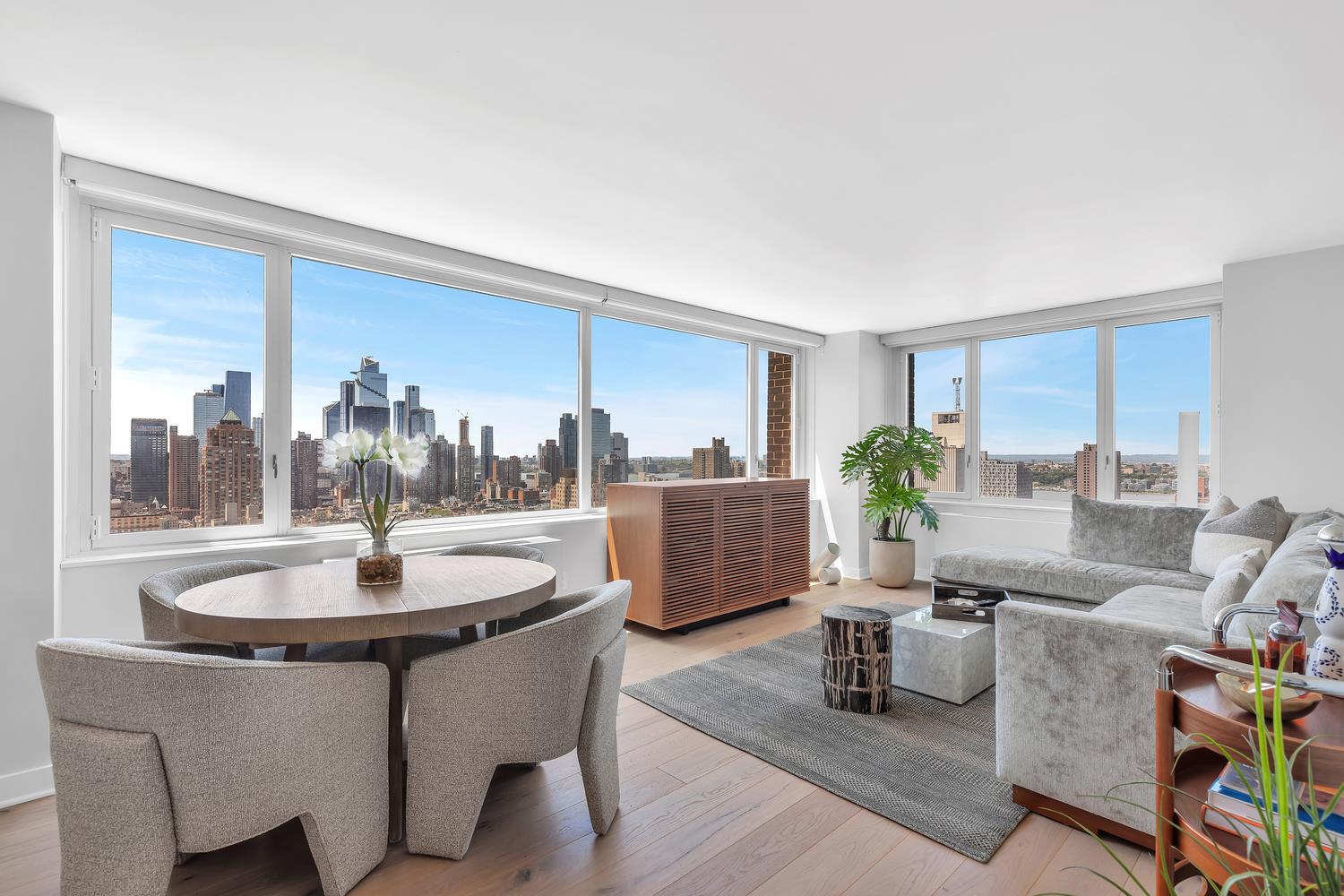 322 West 57th Street 38U1, Hells Kitchen, Midtown West, NYC - 3 Bedrooms  
2 Bathrooms  
5 Rooms - 