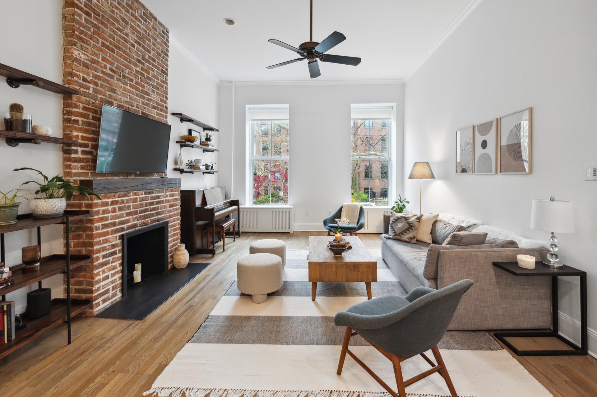 117 1st Place 2, Carroll Gardens, Brooklyn, New York - 3 Bedrooms  
2.5 Bathrooms  
7 Rooms - 