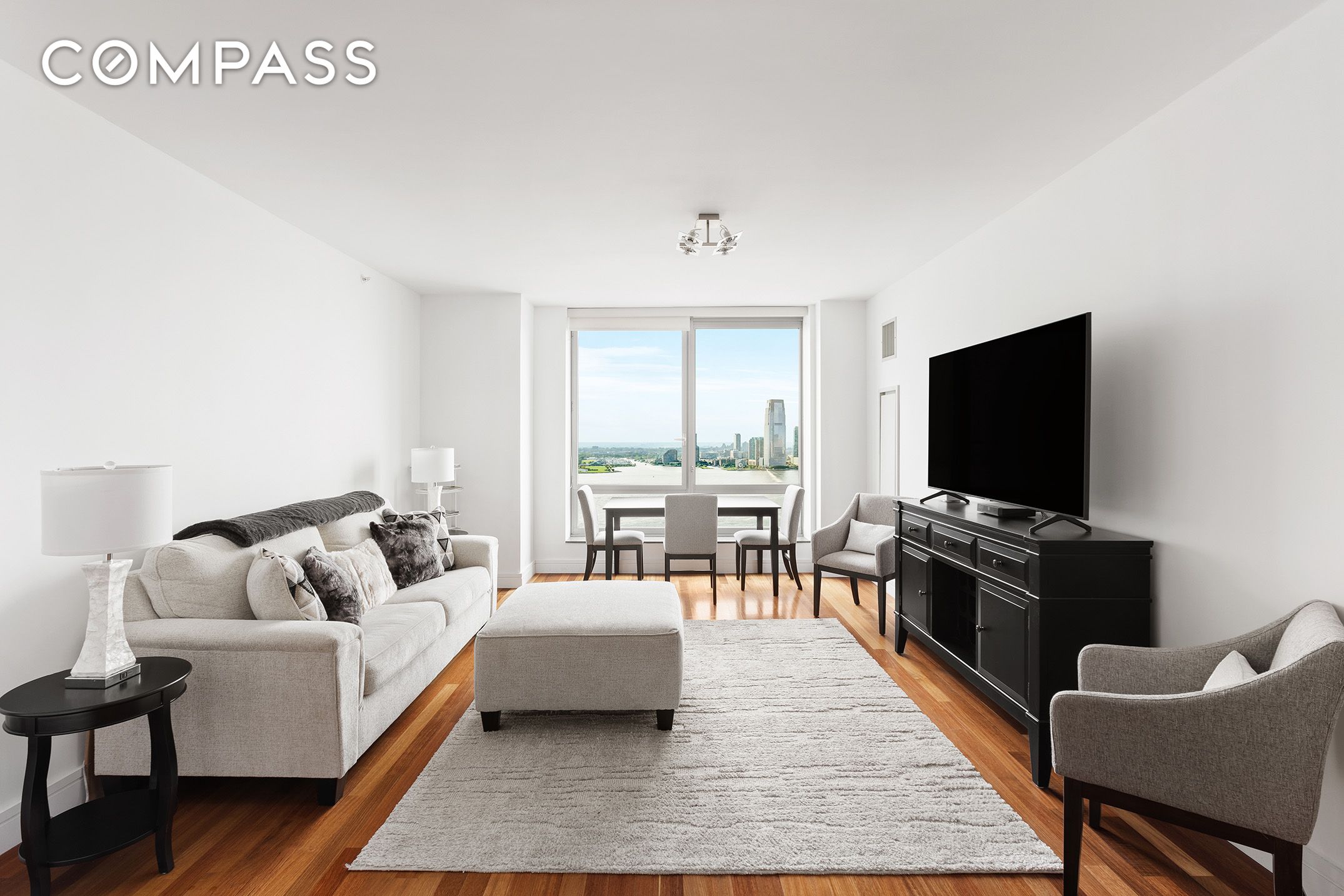 30 West Street 29G, Battery Park City, Downtown, NYC - 2 Bedrooms  
2 Bathrooms  
4 Rooms - 