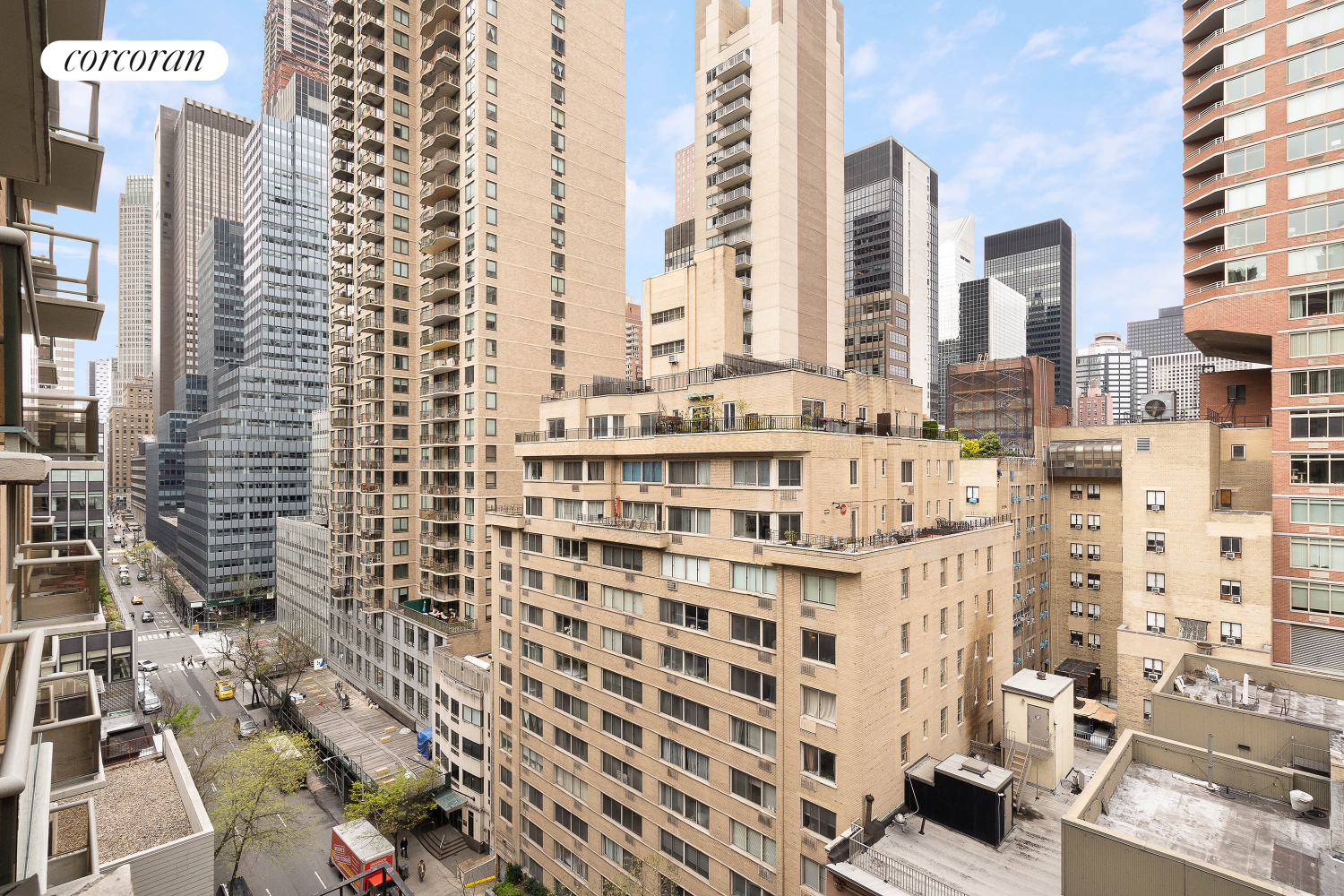 240 East 46th Street 12D, Turtle Bay, Midtown East, NYC - 2 Bedrooms  
1 Bathrooms  
3 Rooms - 