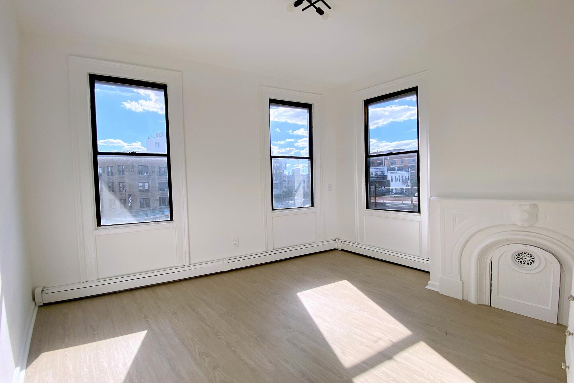 4 Stanwix Street 3R, Bushwick, Brooklyn, New York - 2 Bedrooms  
1 Bathrooms  
4 Rooms - 