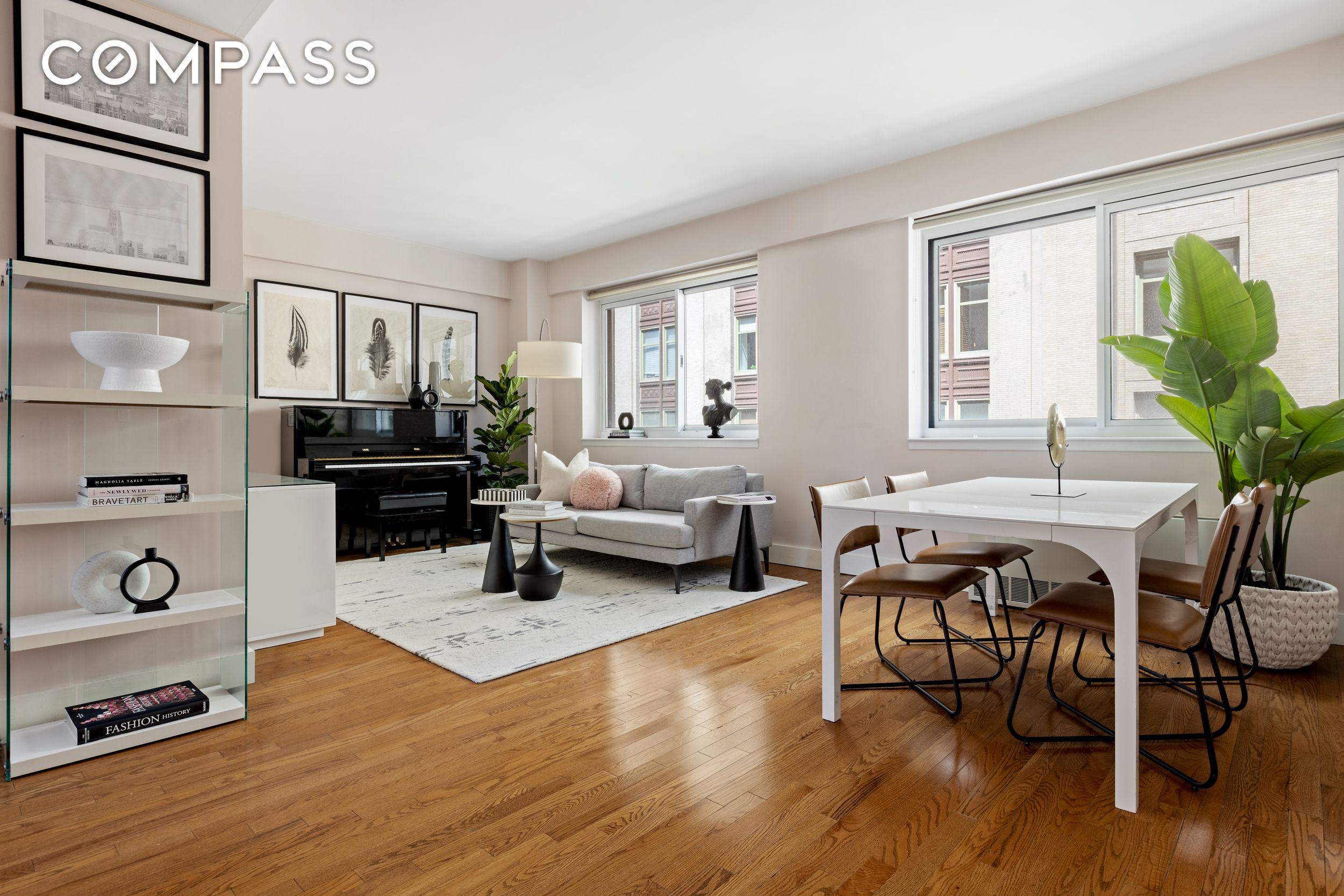 200 West 24th Street 7B, Chelsea, Downtown, NYC - 2 Bedrooms  
2 Bathrooms  
5 Rooms - 