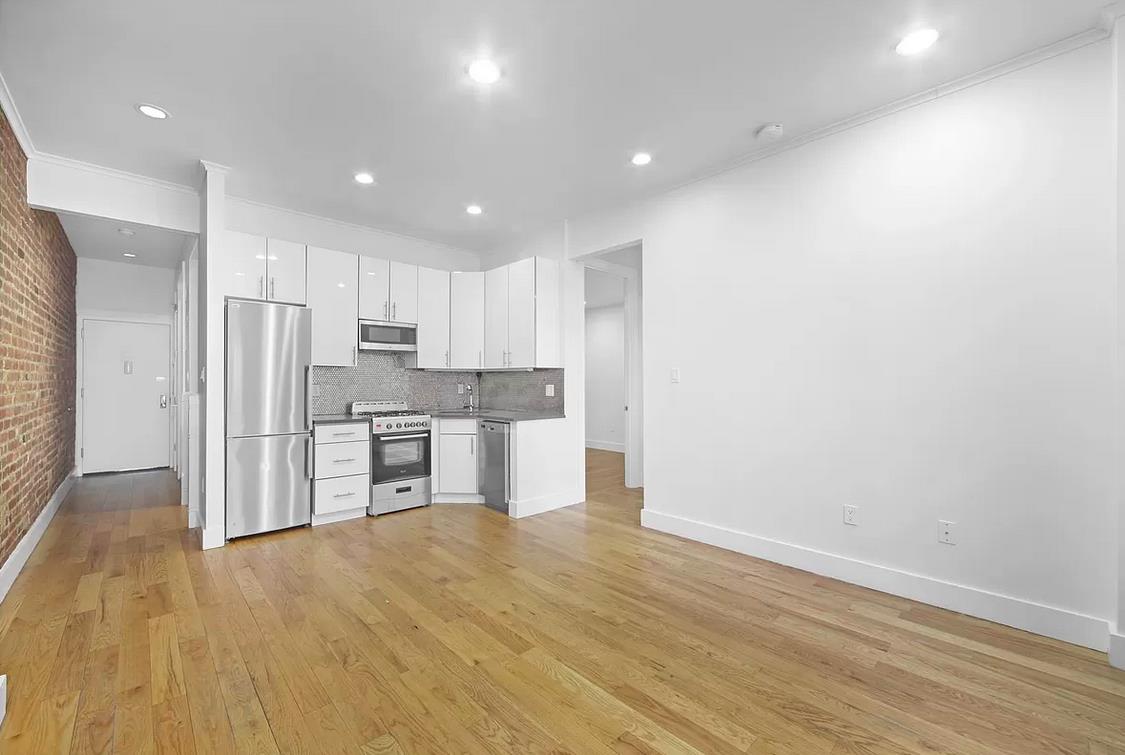 273 South 2nd Street 1-Bb, Williamsburg, Brooklyn, New York - 4 Bedrooms  
2 Bathrooms  
6 Rooms - 