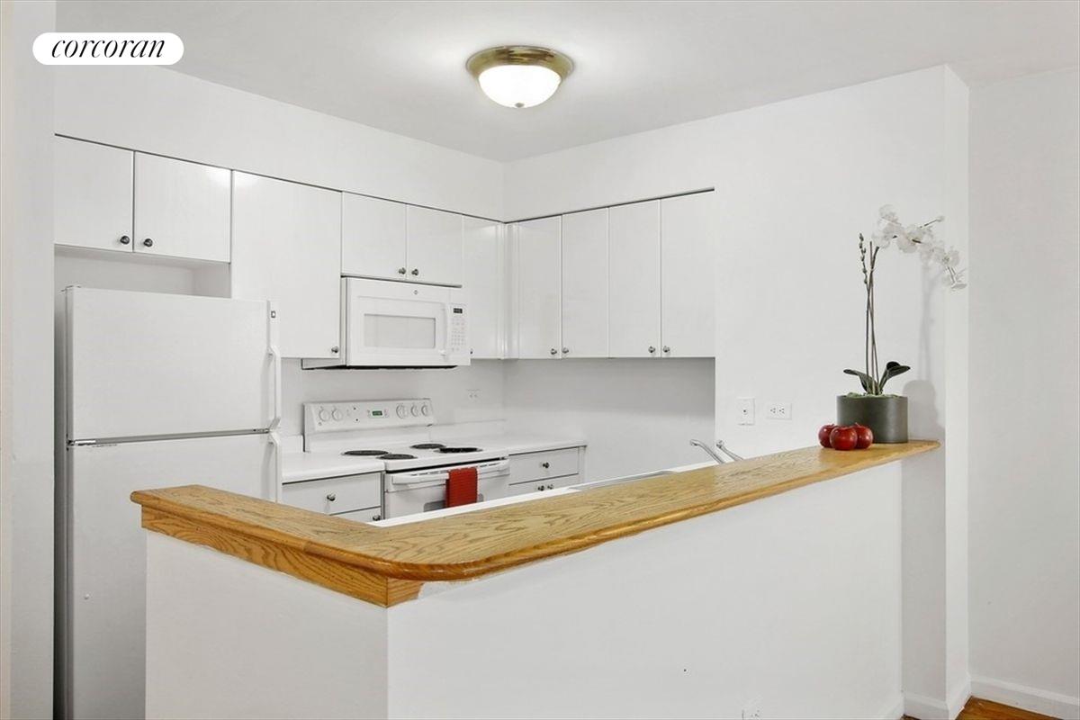 Photo 1 of 344 3rd Avenue 3G, Gramercy Park and Murray Hill, NYC, $3,795, Web #: 1069714793