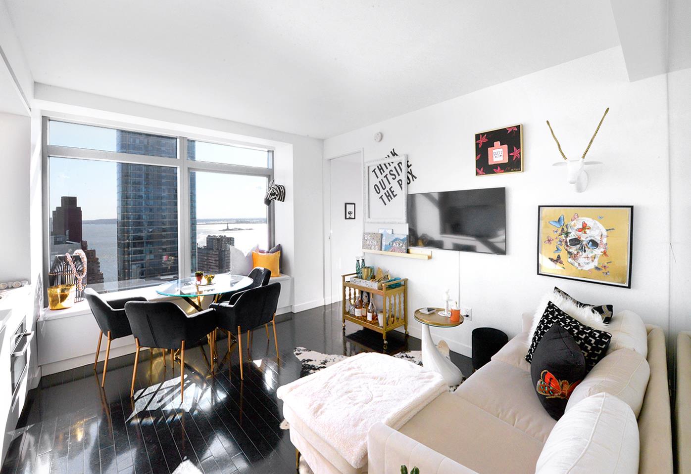 123 Washington Street 45-H, Financial District, Downtown, NYC - 1 Bedrooms  
1 Bathrooms  
3 Rooms - 