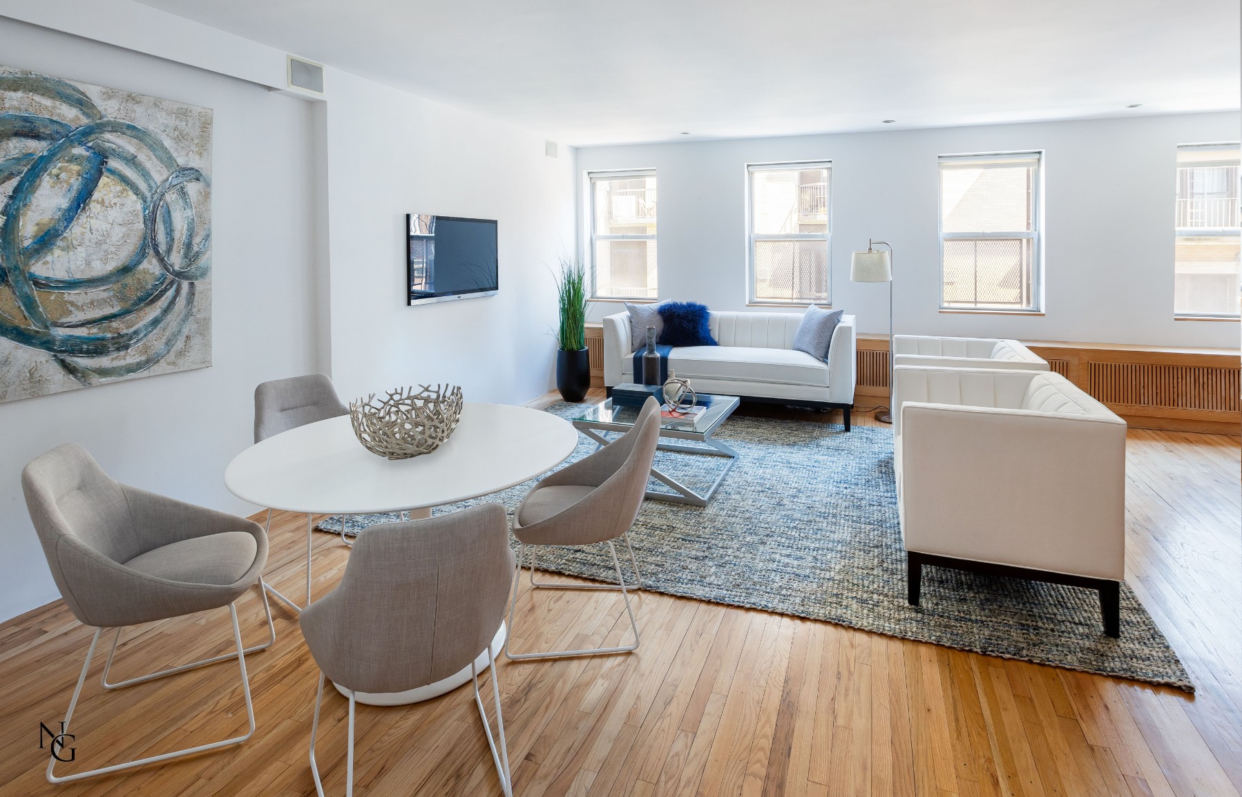 222 East 24th Street 5A, Kips Bay, Midtown East, NYC - 2 Bedrooms  
2 Bathrooms  
5 Rooms - 