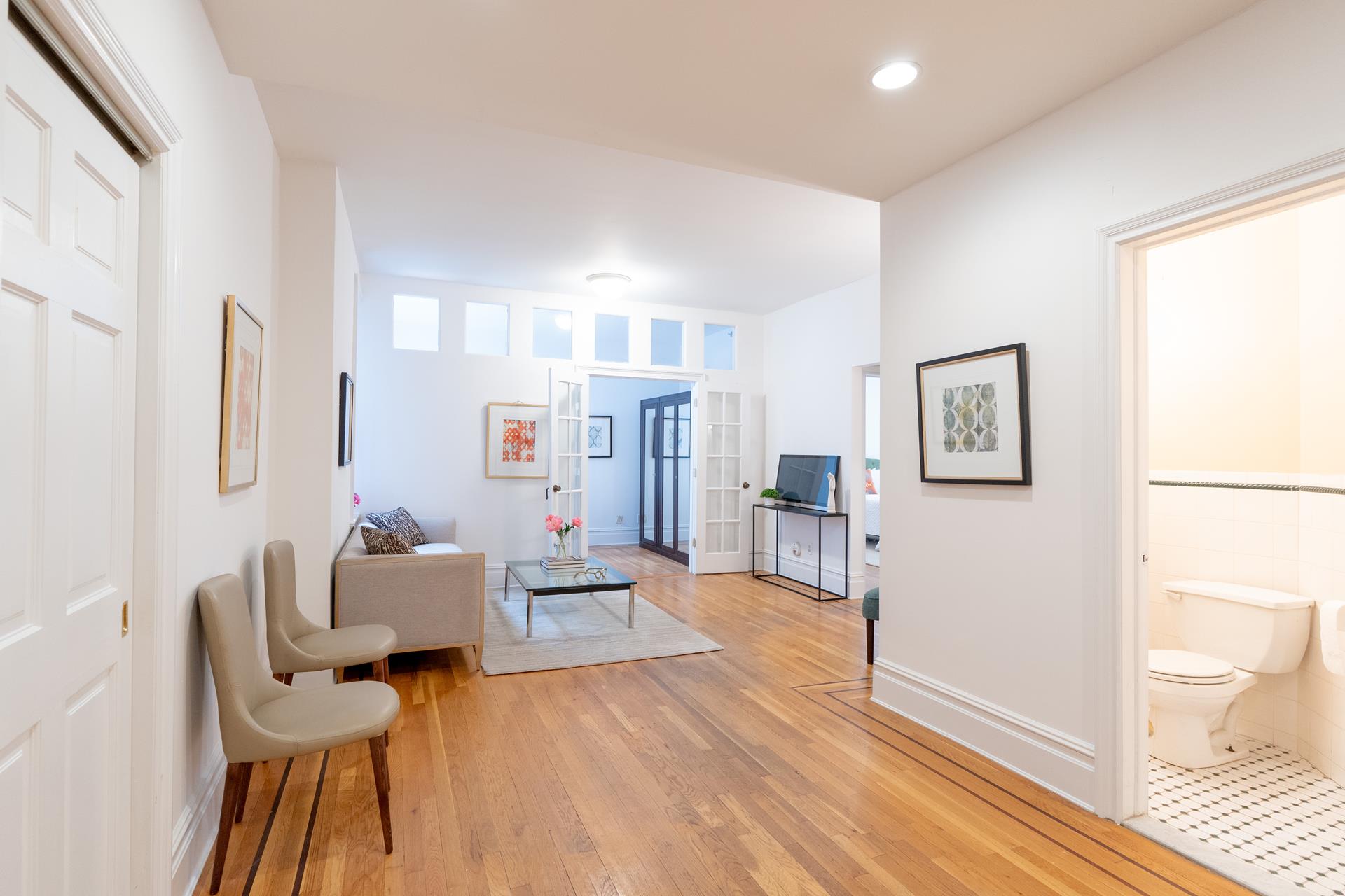 203 West 90th Street 5B, Upper West Side, Upper West Side, NYC - 2 Bedrooms  
1.5 Bathrooms  
4 Rooms - 