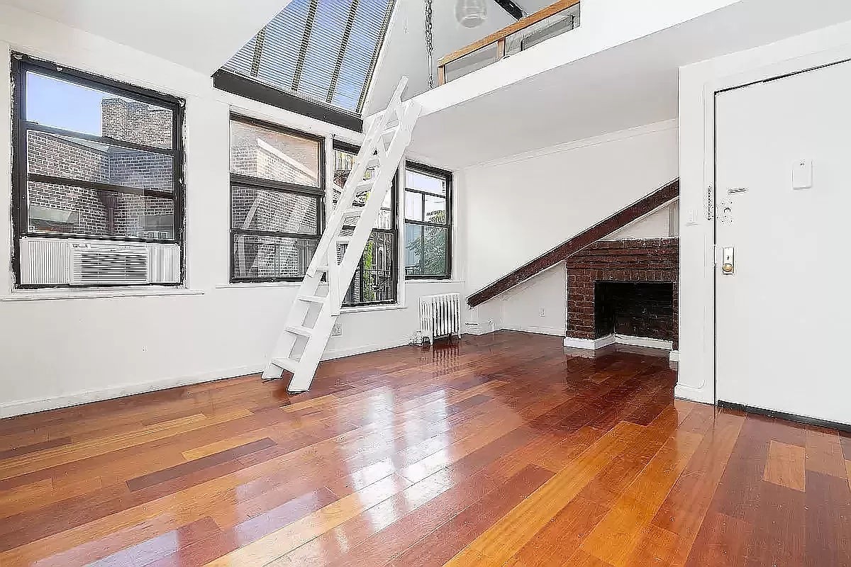 106 Greenwich Avenue 4B, West Village, Downtown, NYC - 1 Bathrooms  
2 Rooms - 