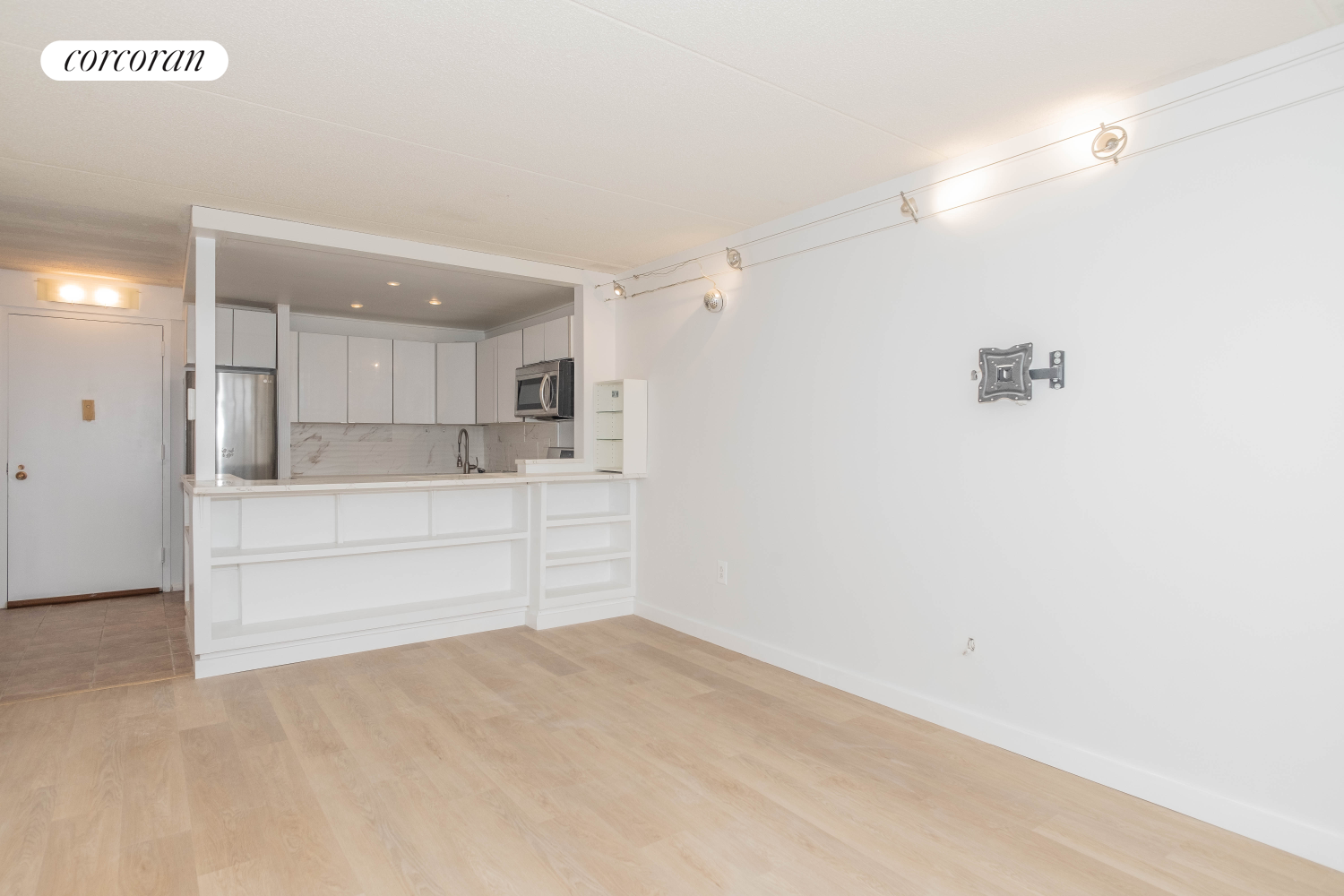 301 West 110th Street 19D, South Harlem, Upper Manhattan, NYC - 1 Bedrooms  
1 Bathrooms  
3 Rooms - 