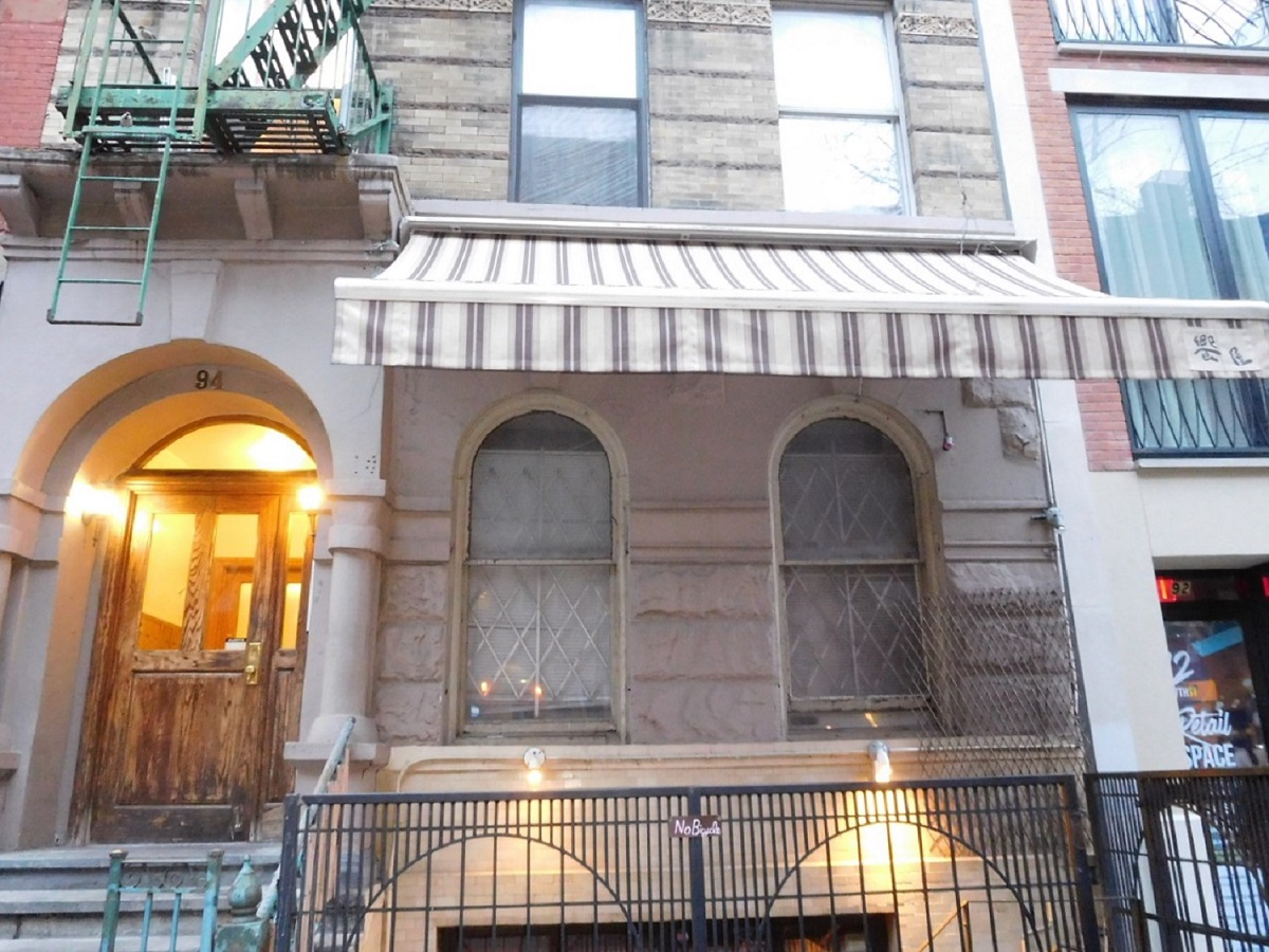 94 East 7th Street 7, East Village, Downtown, NYC - 2 Bedrooms  
1 Bathrooms  
4 Rooms - 