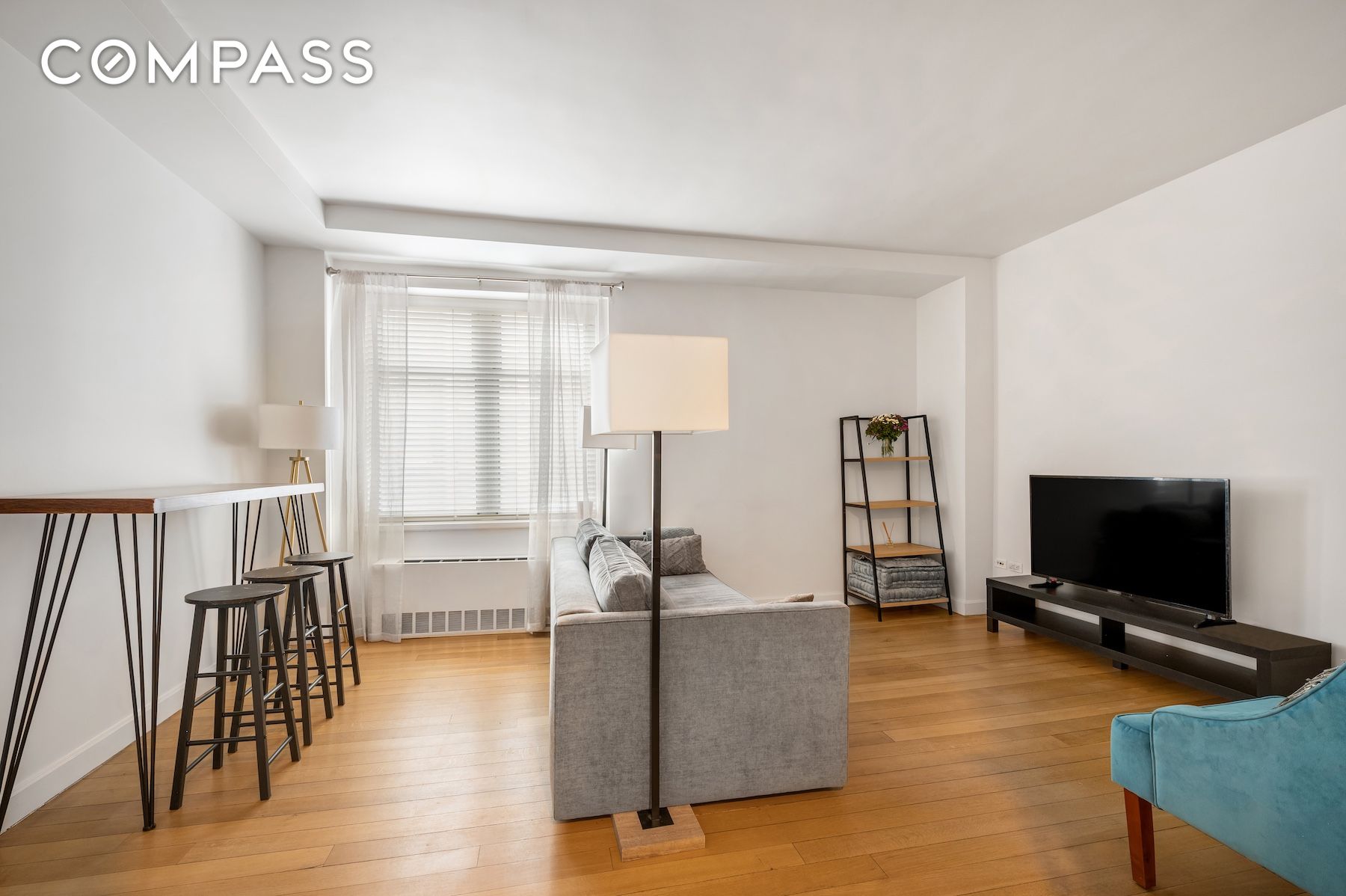 100 West 58th Street 8H, Midtown Central, Midtown East, NYC - 1 Bedrooms  
1 Bathrooms  
3 Rooms - 