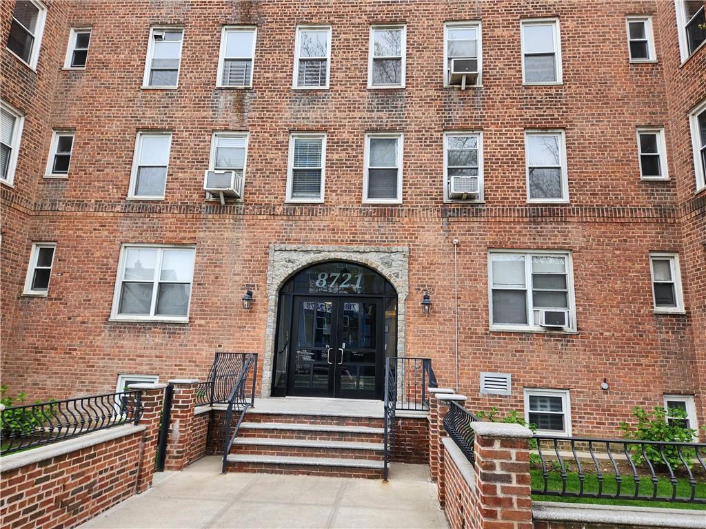 8721 Bay Parkway 2E, Gravesend, Brooklyn, New York - 1 Bedrooms  
1 Bathrooms  
3 Rooms - 