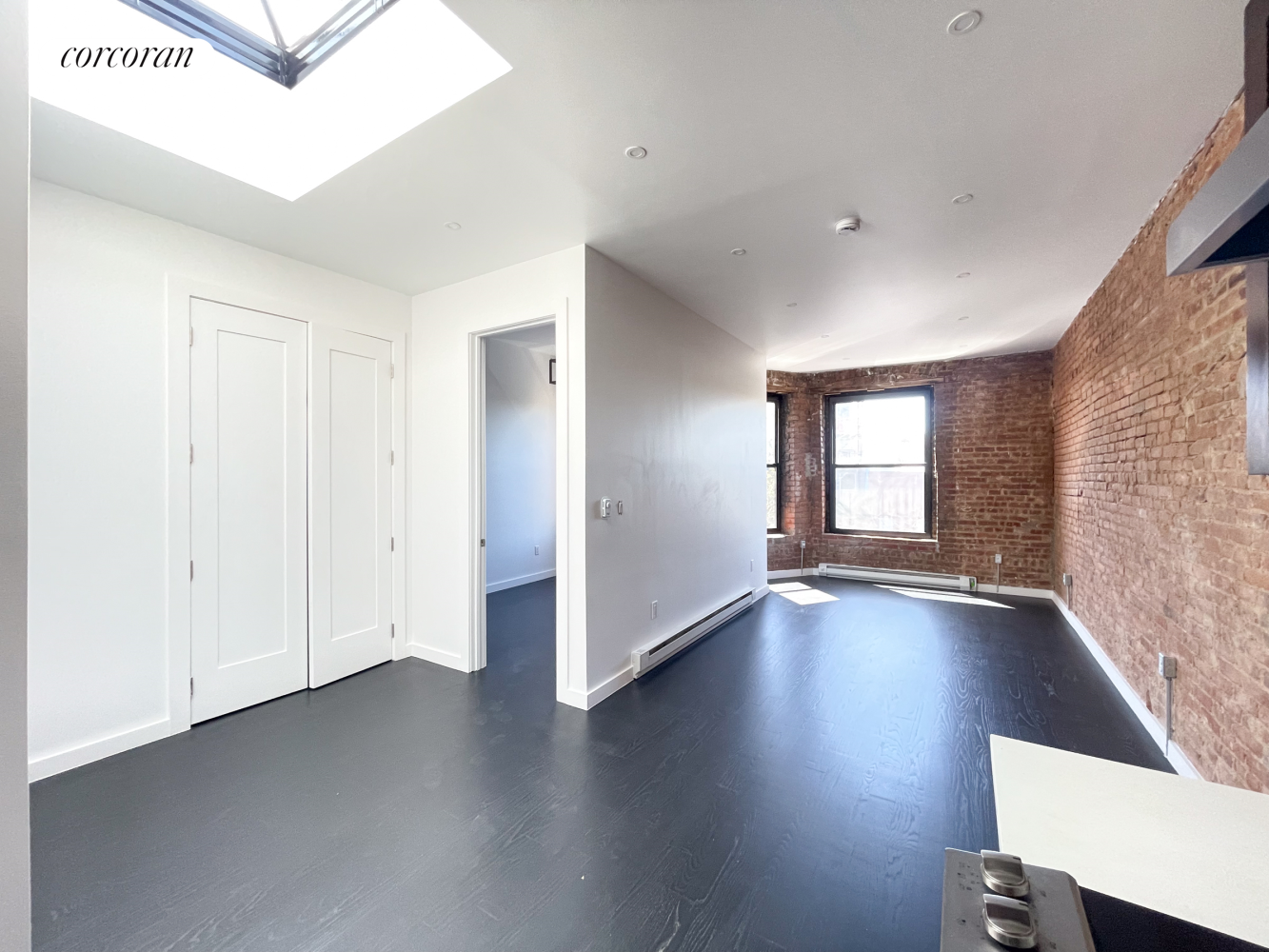 361 Tompkins Avenue 4, Bedford Stuyvesant, Brooklyn, New York - 3 Bedrooms  
1 Bathrooms  
5 Rooms - 