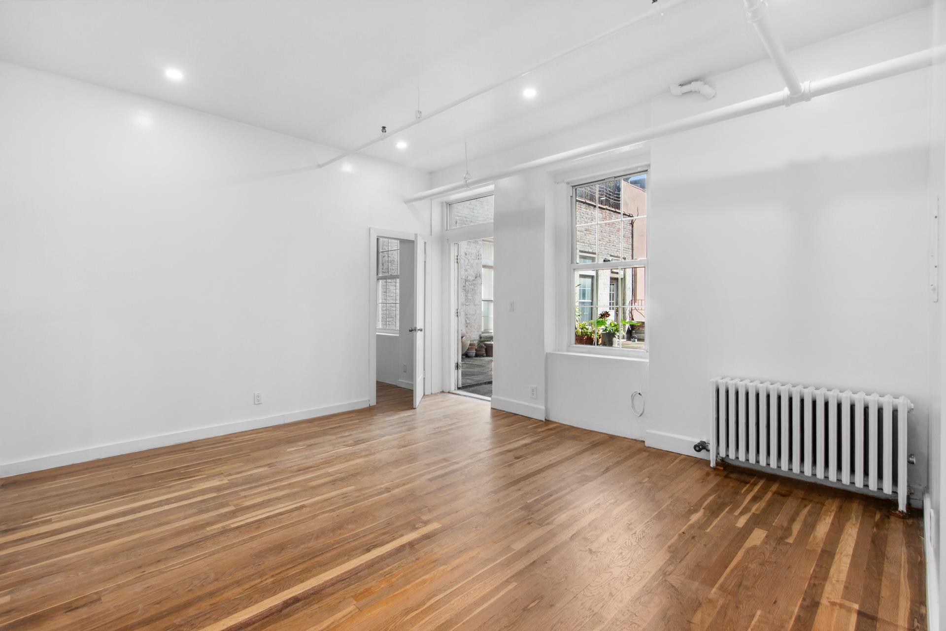 191 7th Avenue 3N, Chelsea, Downtown, NYC - 1 Bedrooms  
2 Bathrooms  
3 Rooms - 