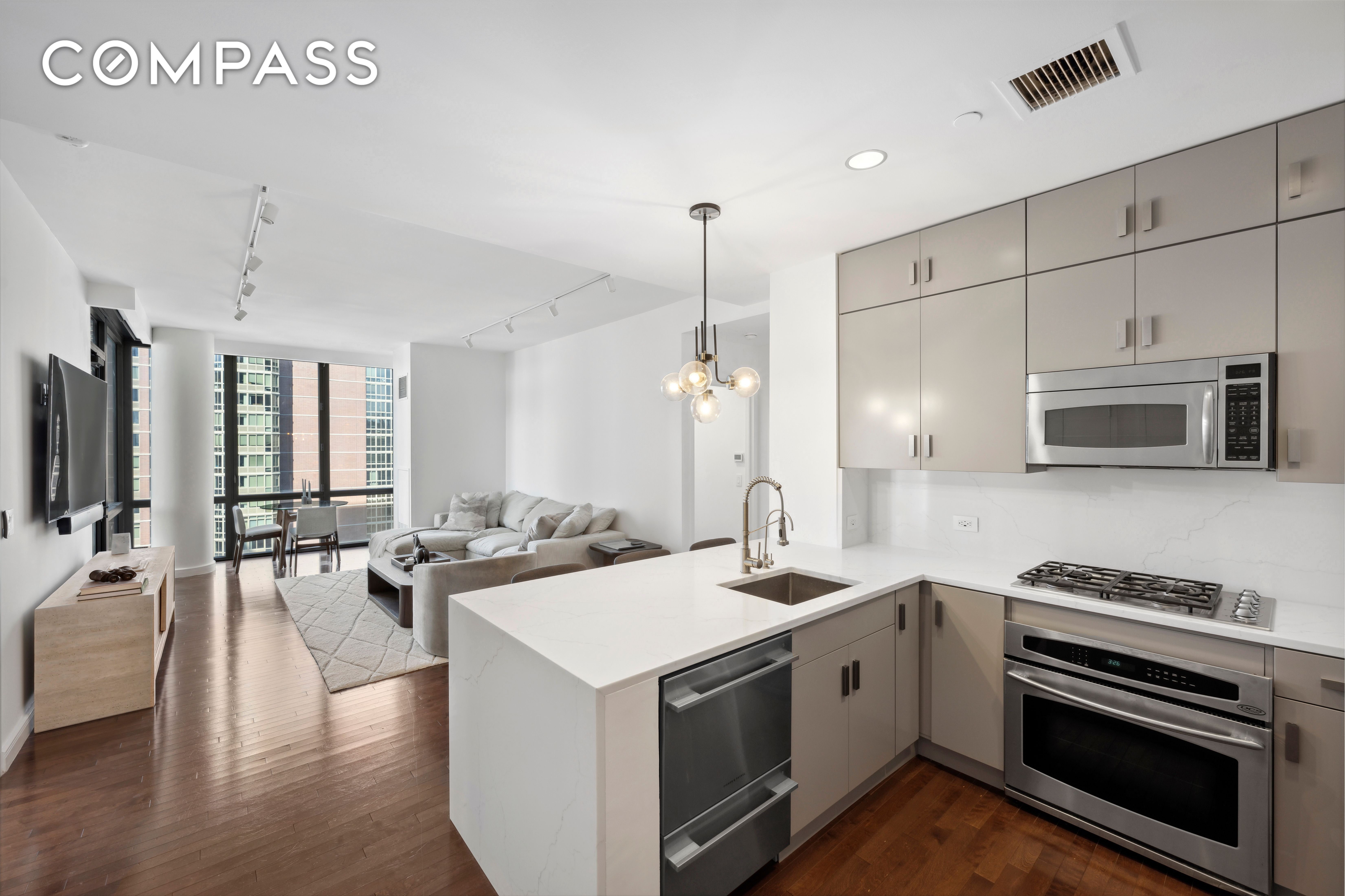 101 West 24th Street 24A, Chelsea,  - 2 Bedrooms  
2 Bathrooms  
4 Rooms - 
