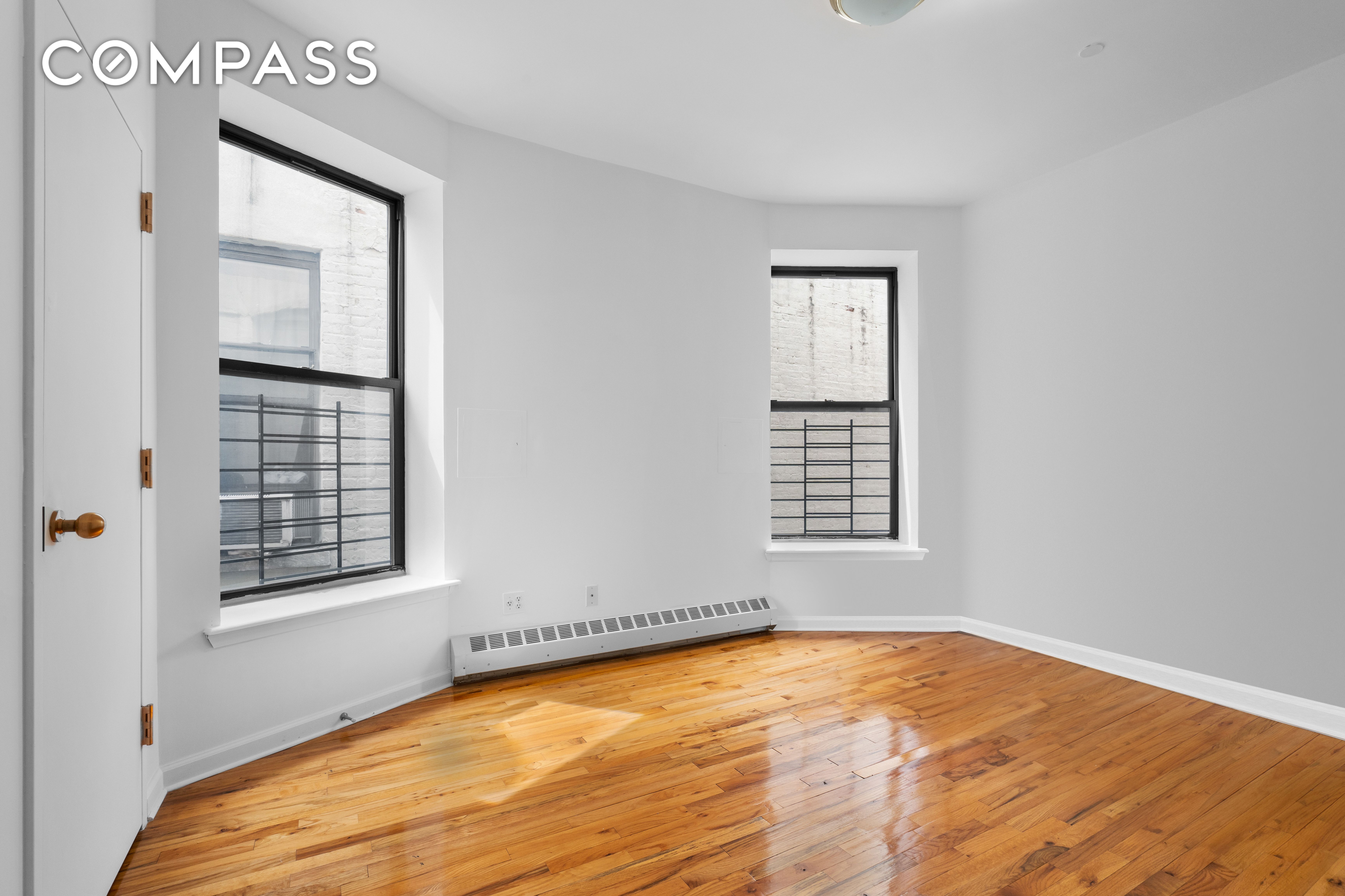 163 Lenox Avenue, New York, NY 10026, 3 Bedrooms Bedrooms, 6 Rooms Rooms,1 BathroomBathrooms,Residential,For Sale,Lenox,COMP-1560928818222443049