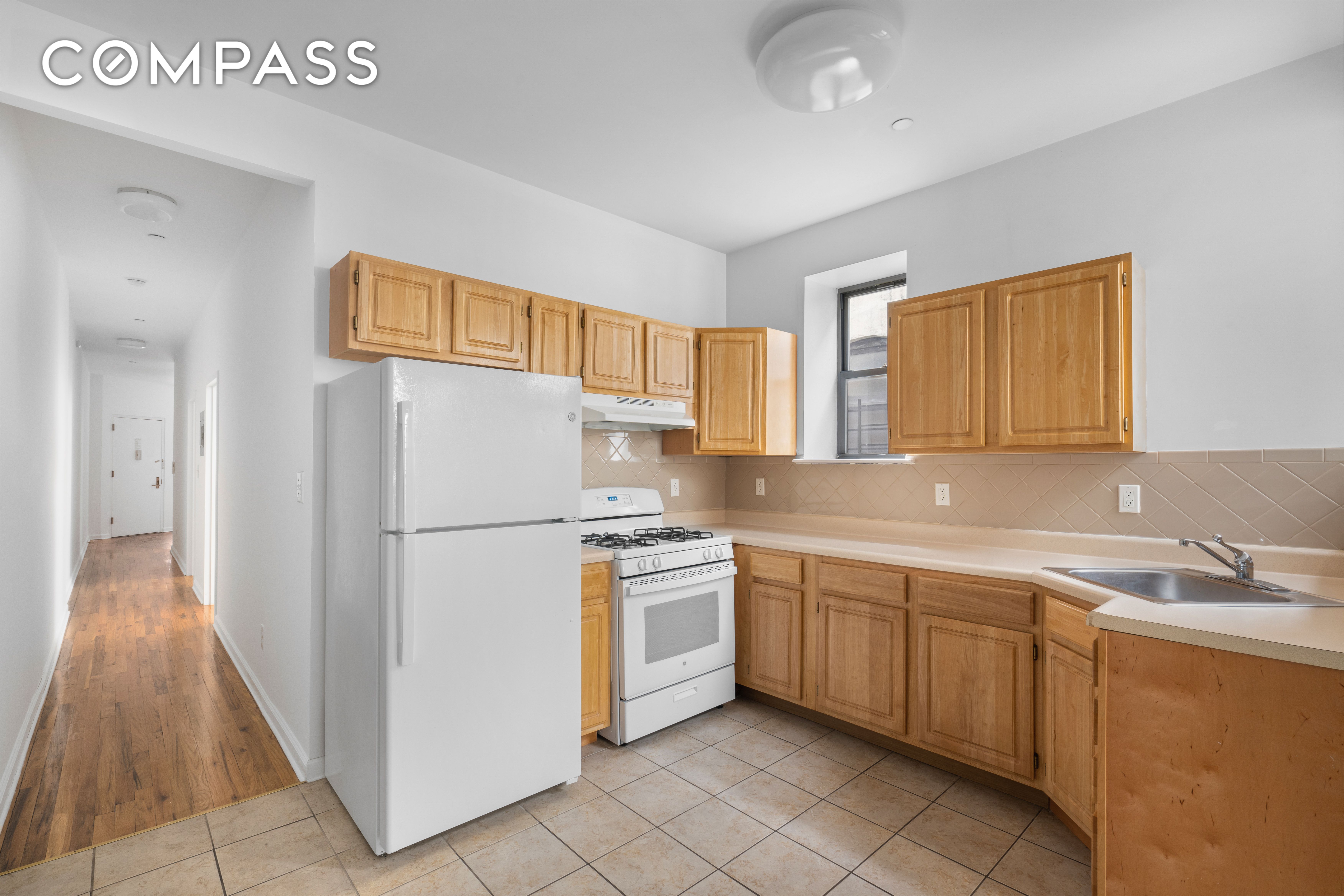 163 Lenox Avenue, New York, NY 10026, 3 Bedrooms Bedrooms, 6 Rooms Rooms,1 BathroomBathrooms,Residential,For Sale,Lenox,COMP-1560928818222443049