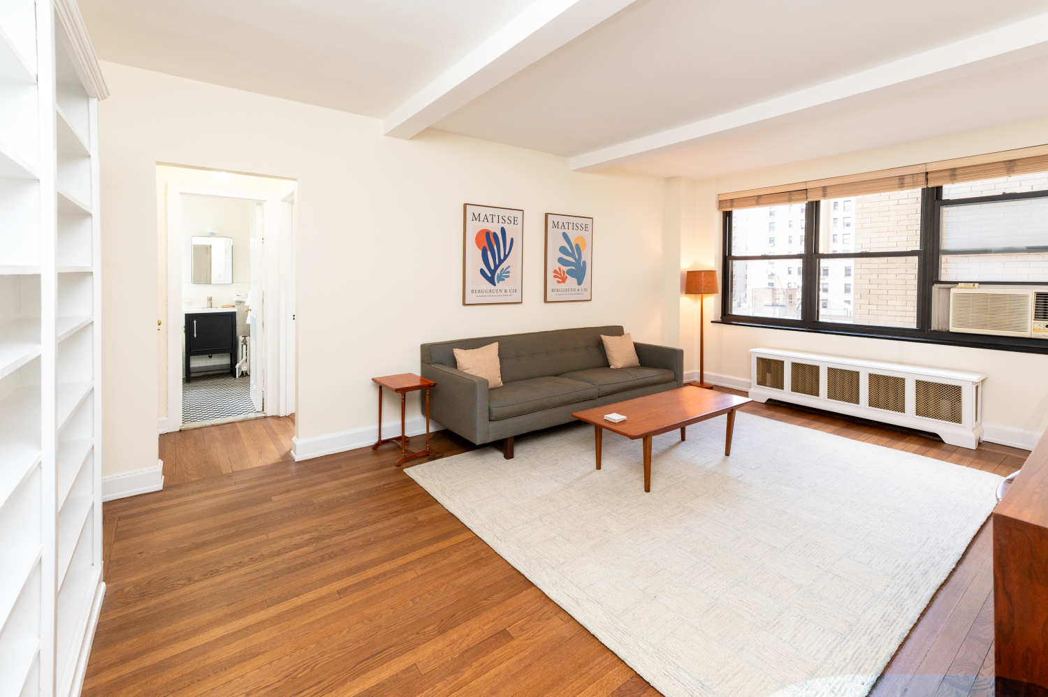 240 East 79th Street 8D, Lenox Hill, Upper East Side, NYC - 1 Bedrooms  
1 Bathrooms  
4 Rooms - 